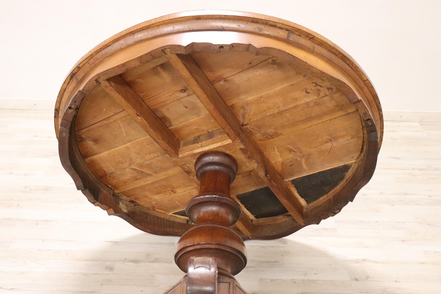 Inlay 19th Century Italian Inlaid Walnut Round Center Table