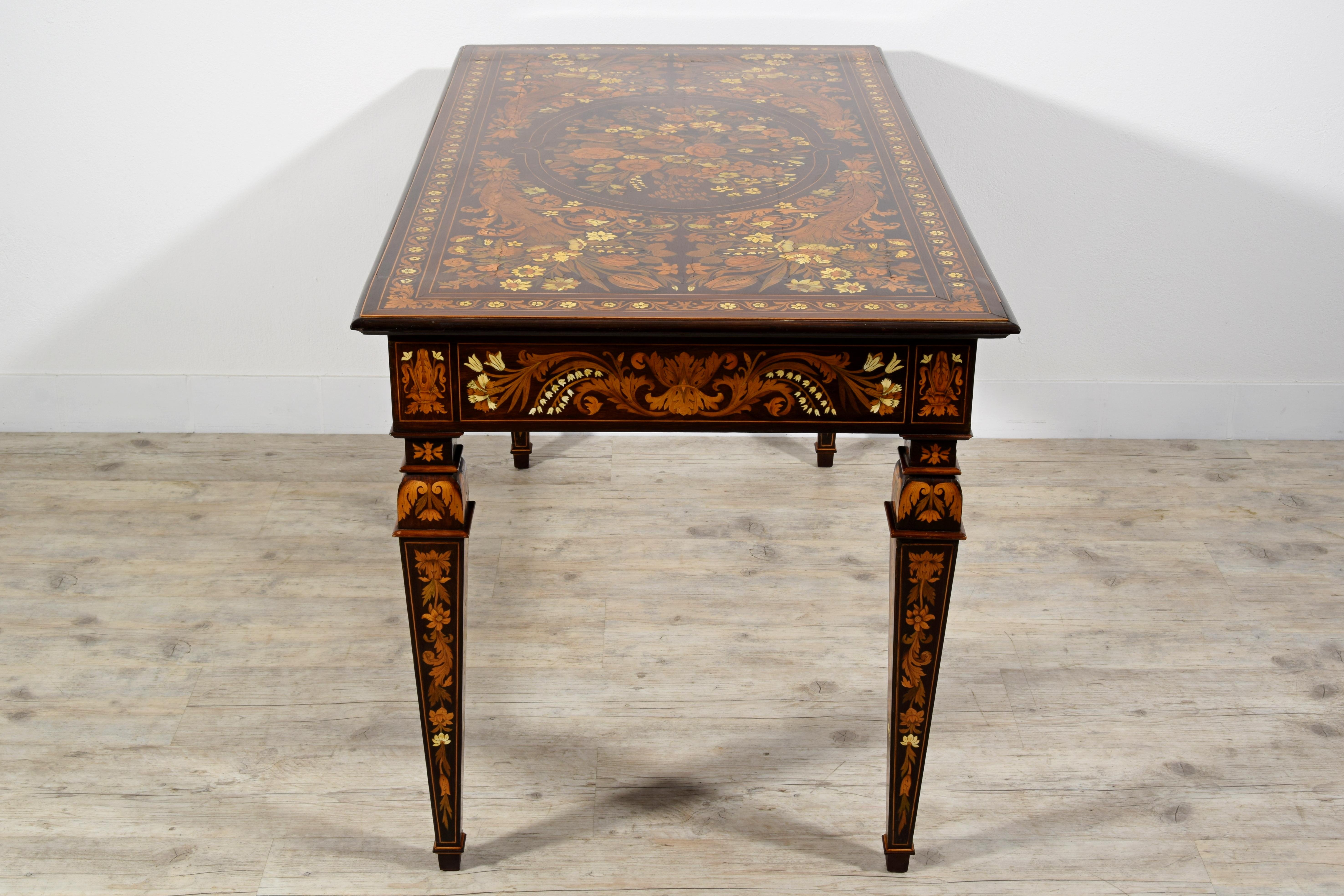 19th Century, Italian Inlaid Wood Centre Table by Luigi and Angiolo Falcini For Sale 8