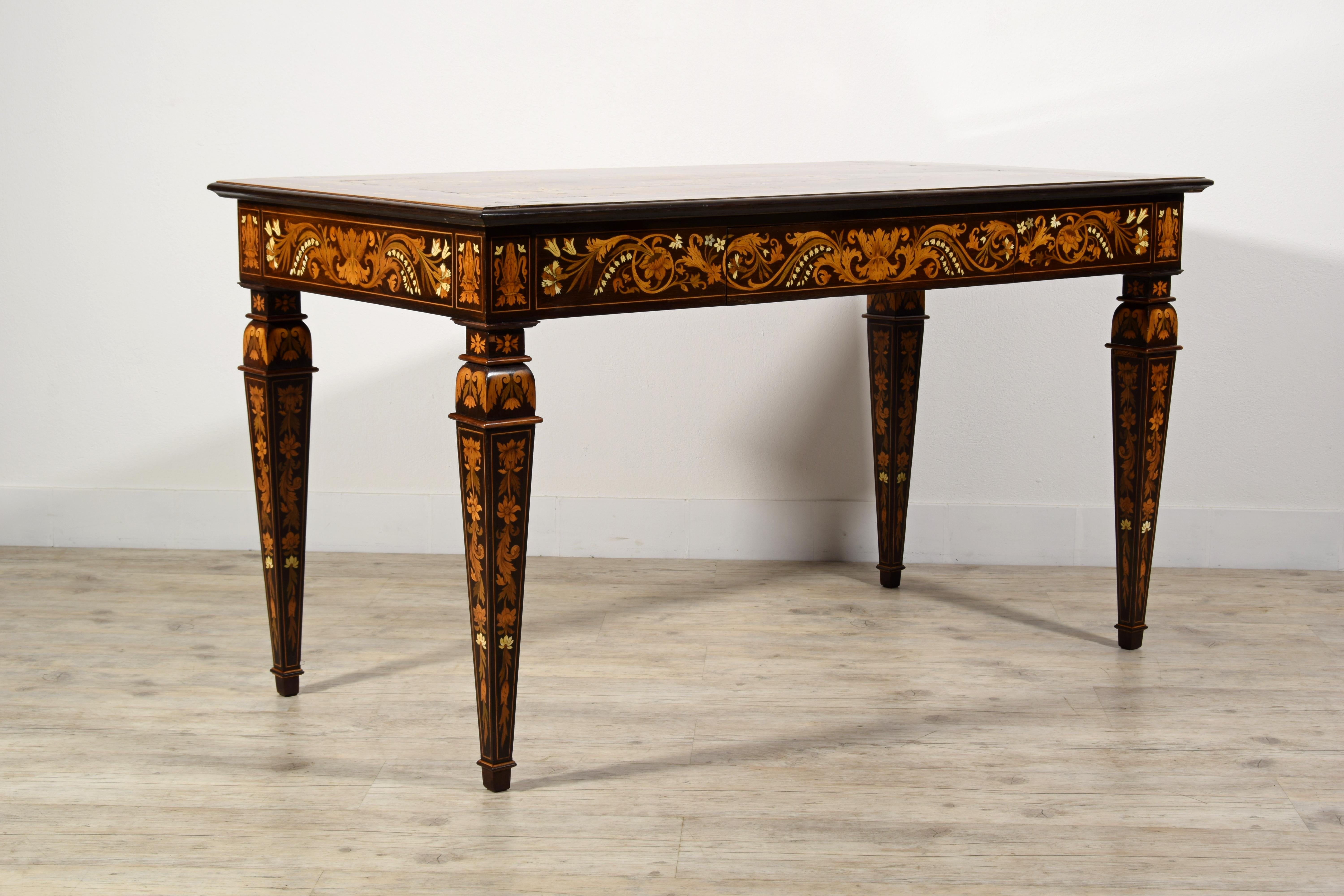 19th Century, Italian Inlaid Wood Centre Table by Luigi and Angiolo Falcini

This valuable center table in rosewood veneer and inlaid, was made by Luigi and Angiolo Falcini in Florence (Italy), around the middle of the nineteenth century.
Its