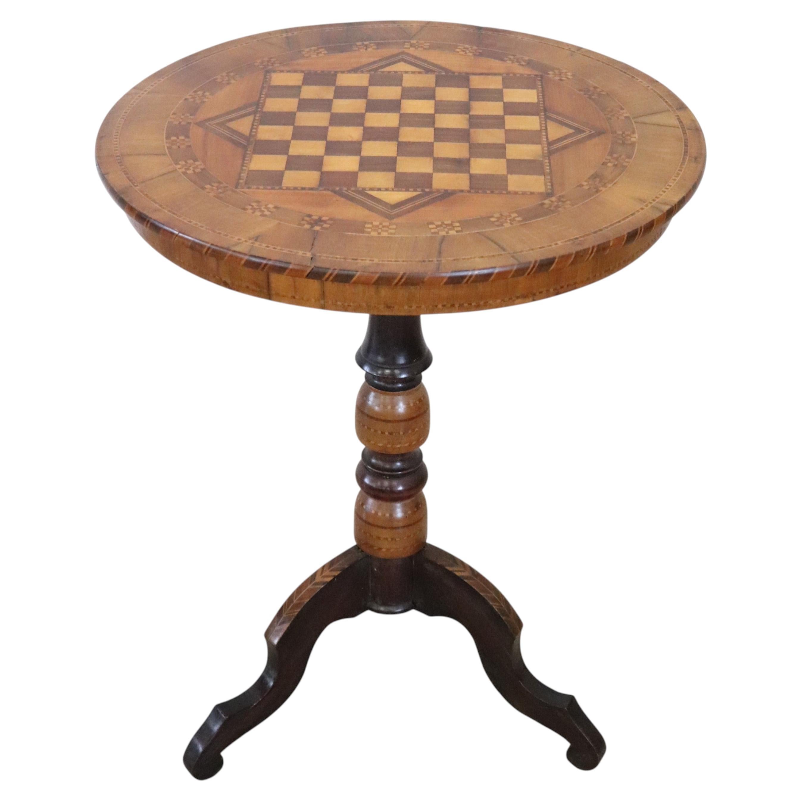 What is the small table in the living room called?