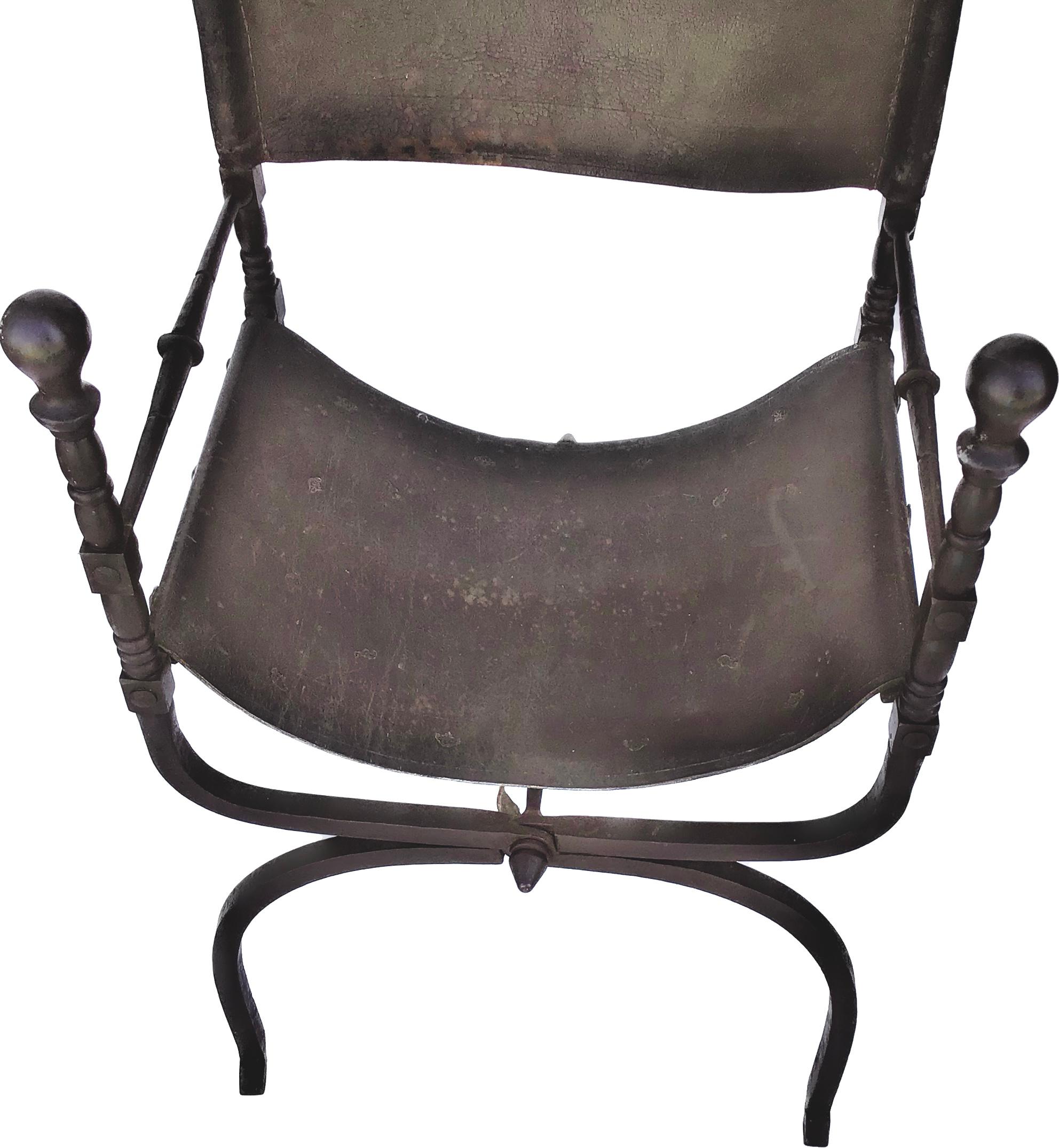 Baroque 19th Century Italian Iron and Leather Savonarola Or Curule Chair For Sale