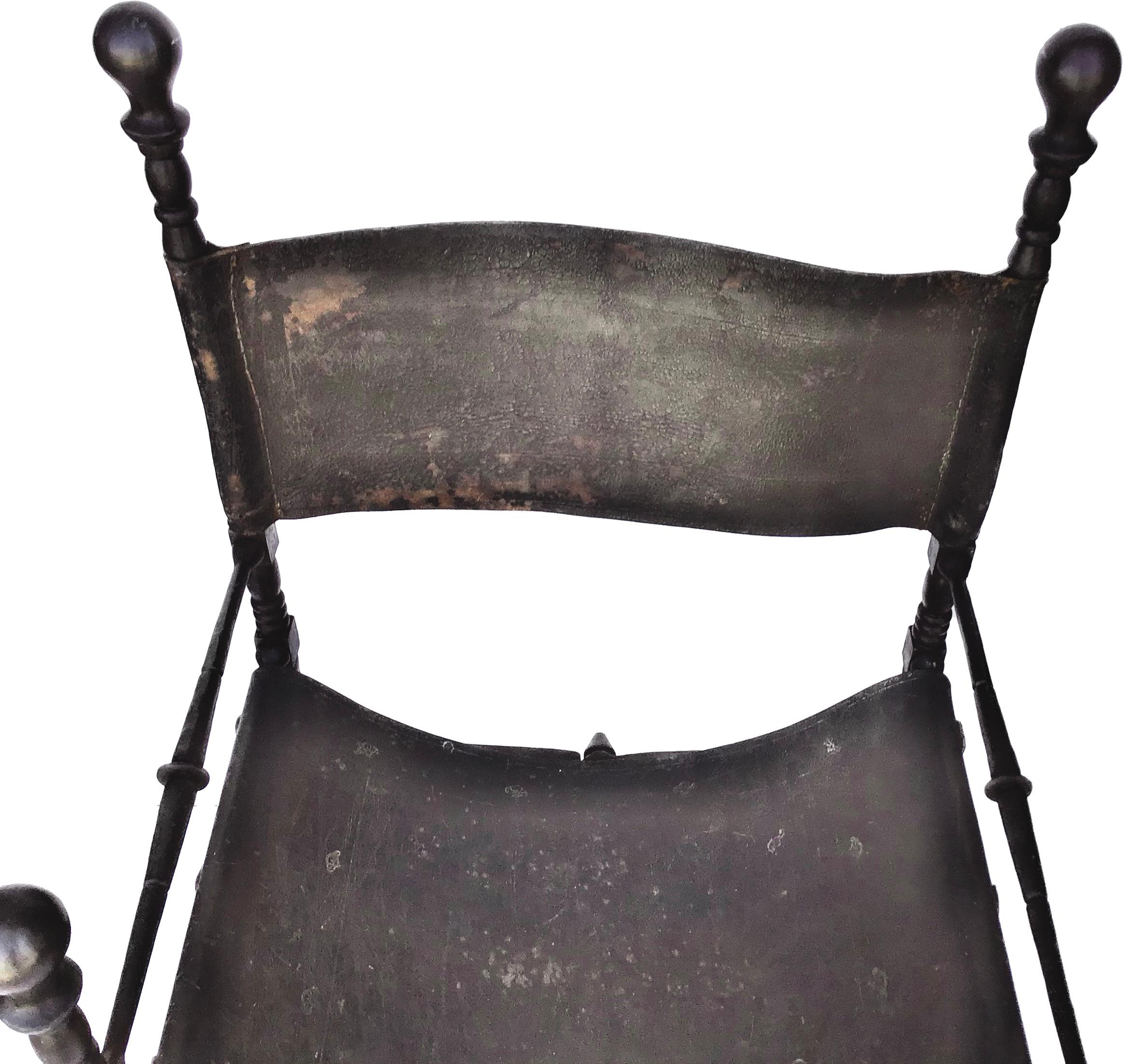 19th Century Italian Iron and Leather Savonarola Or Curule Chair In Fair Condition In Bradenton, FL