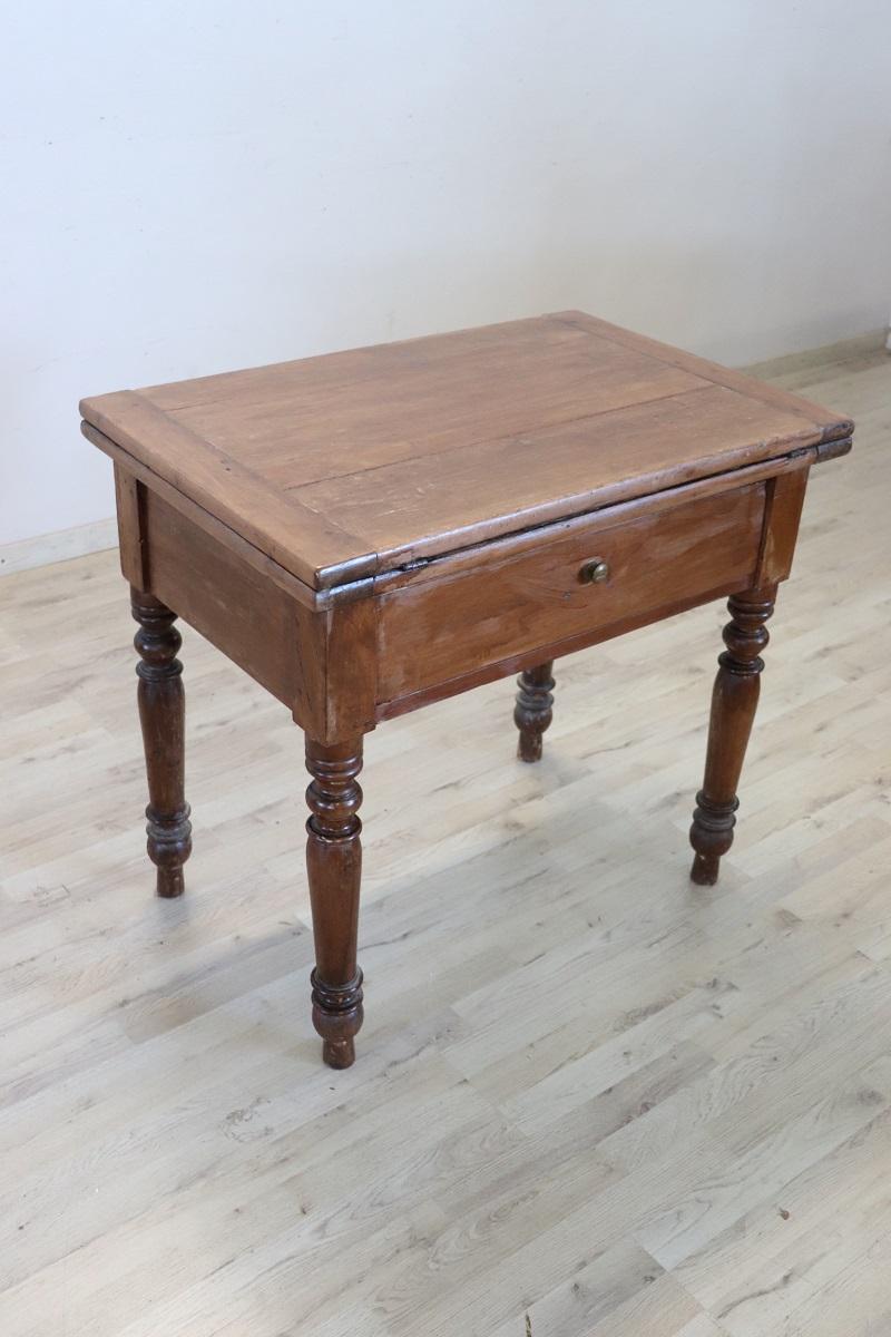 19th Century Italian L Philippe Kitchen Table in Poplar Wood with Opening Top In Good Condition For Sale In Casale Monferrato, IT