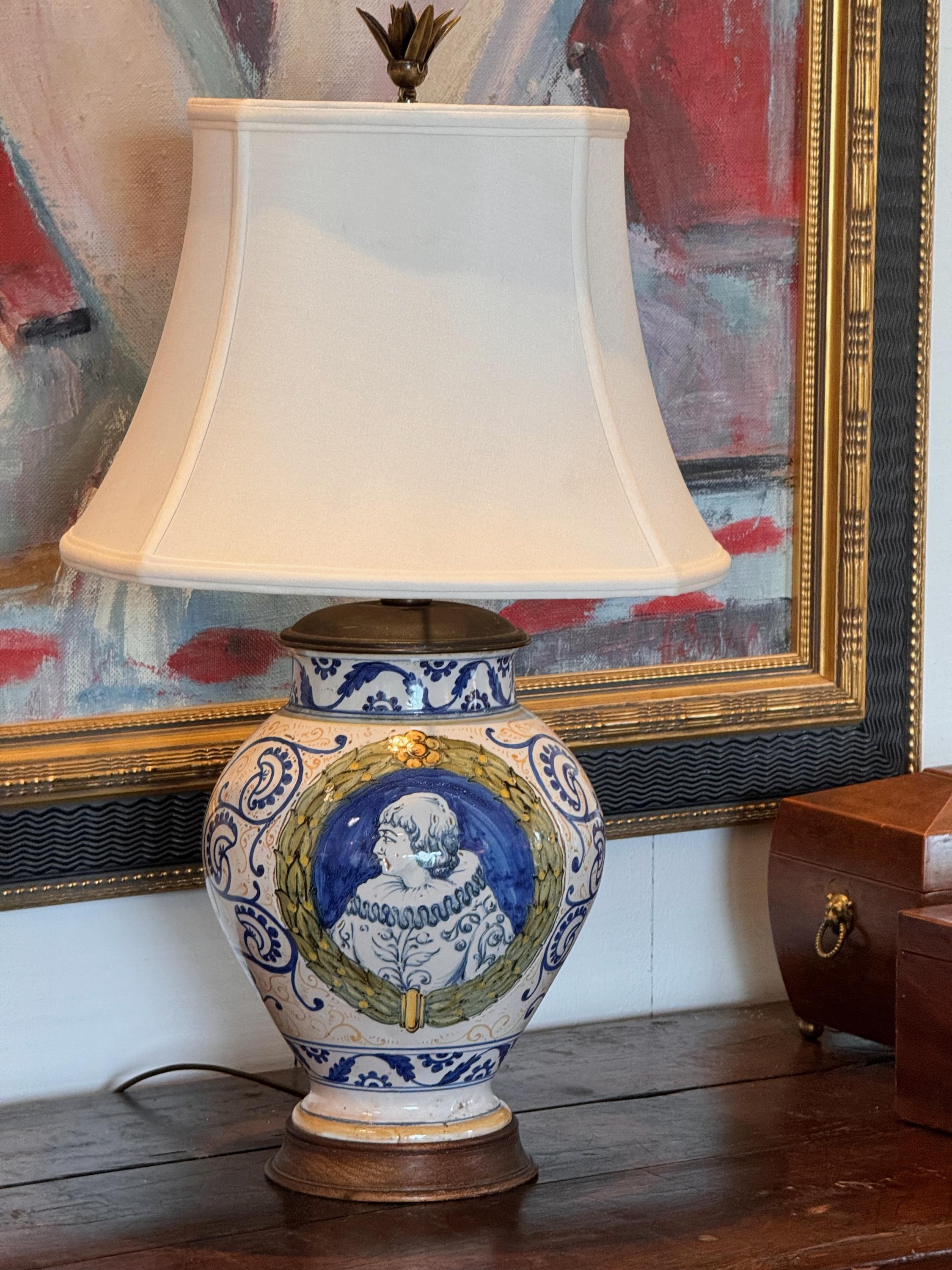 Lampe italienne du 19ème siècle Bon état - En vente à Charlottesville, VA