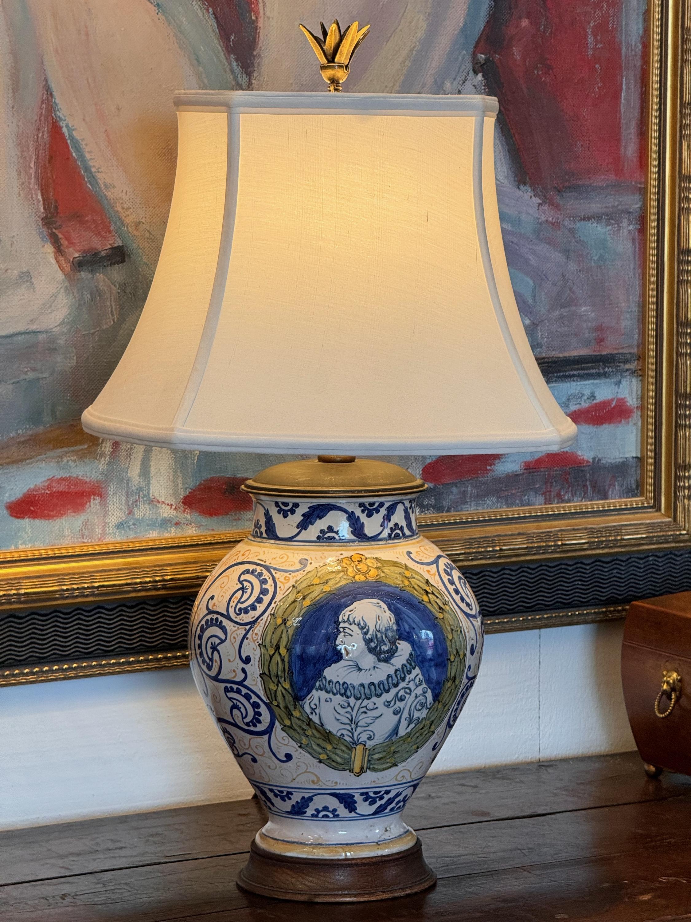Céramique Lampe italienne du 19ème siècle en vente
