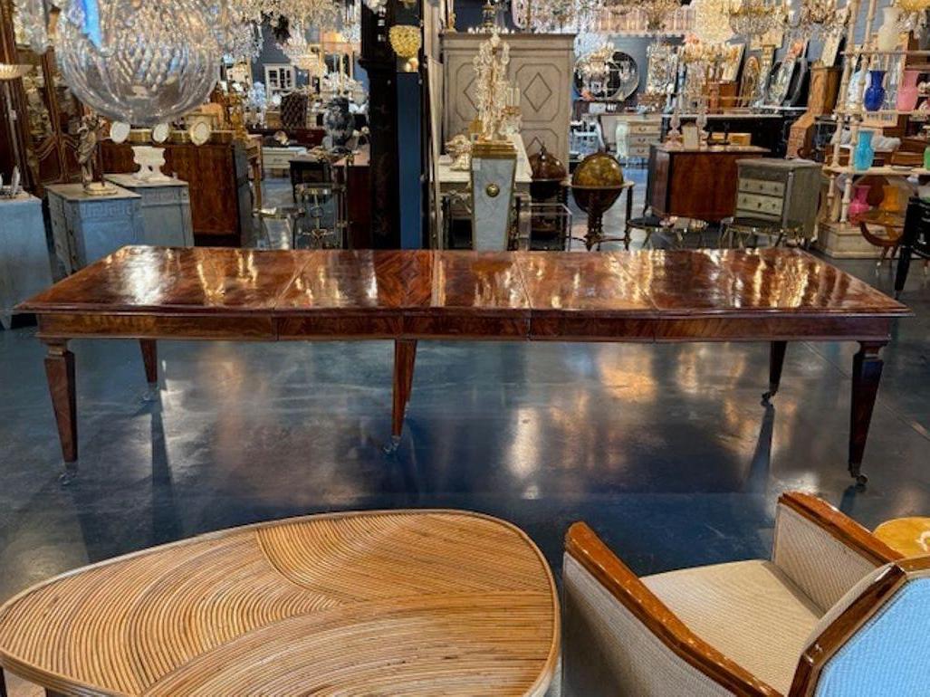 19th Century Italian Large Scale Louis XVI Flame Mahogany Dining Table For Sale 3