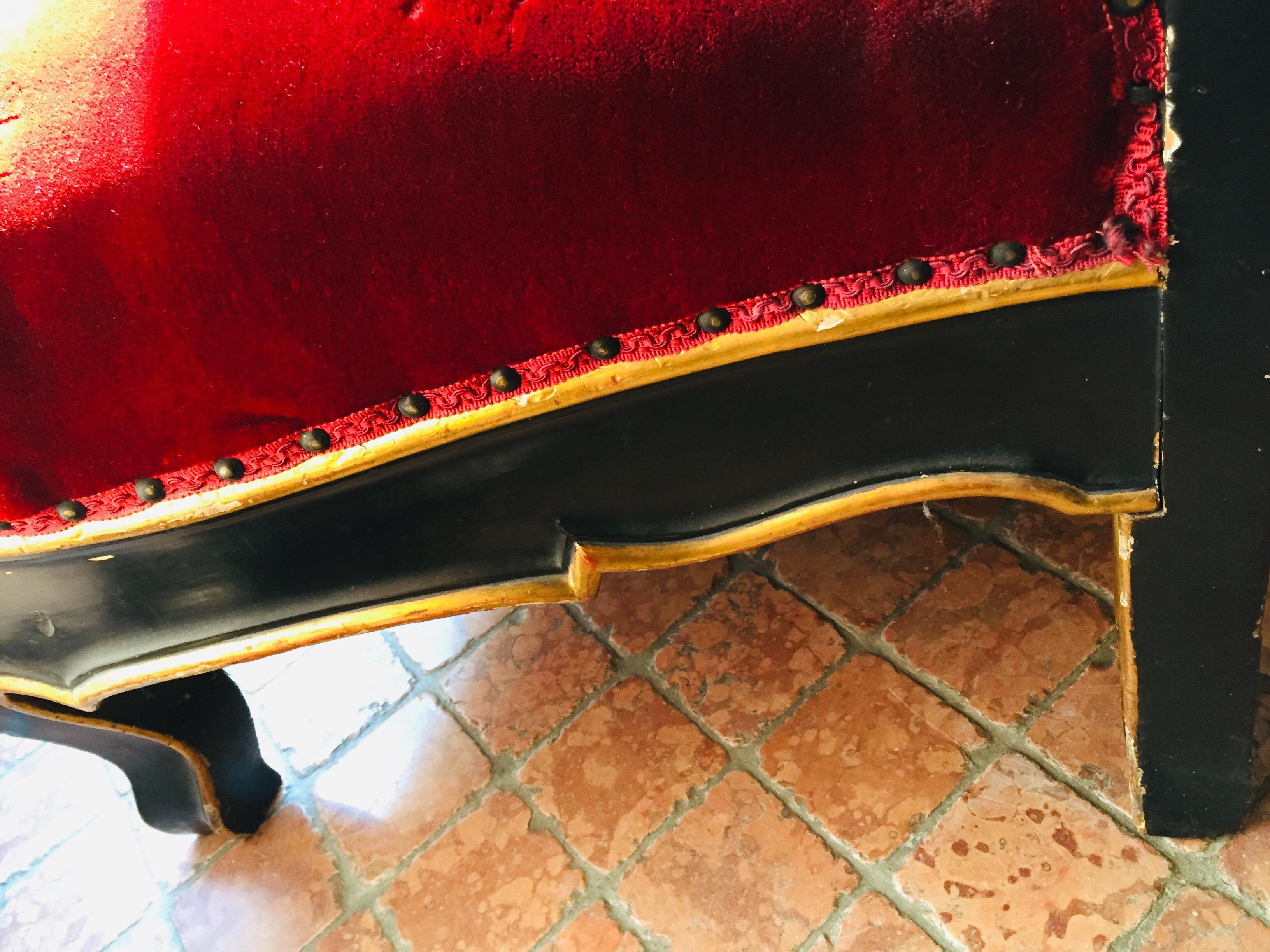 Italian 19th Century Large Sofa Sicilian Canapè with Lacquer Gilding Red Velvet 9