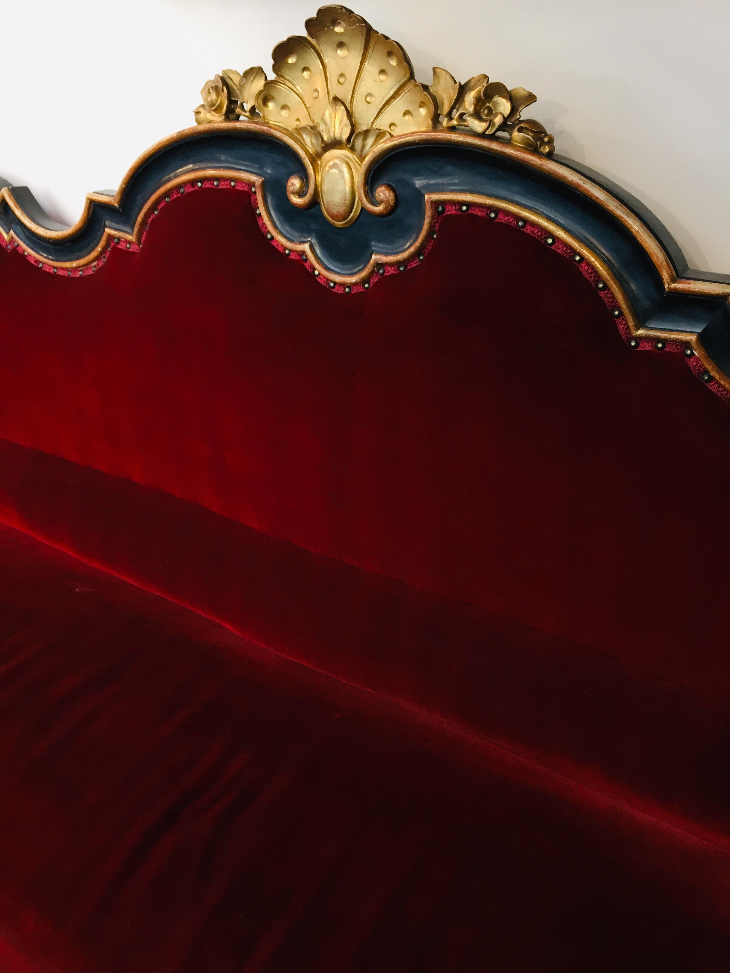 Italian 19th Century Large Sofa Sicilian Canapè with Lacquer Gilding Red Velvet 4