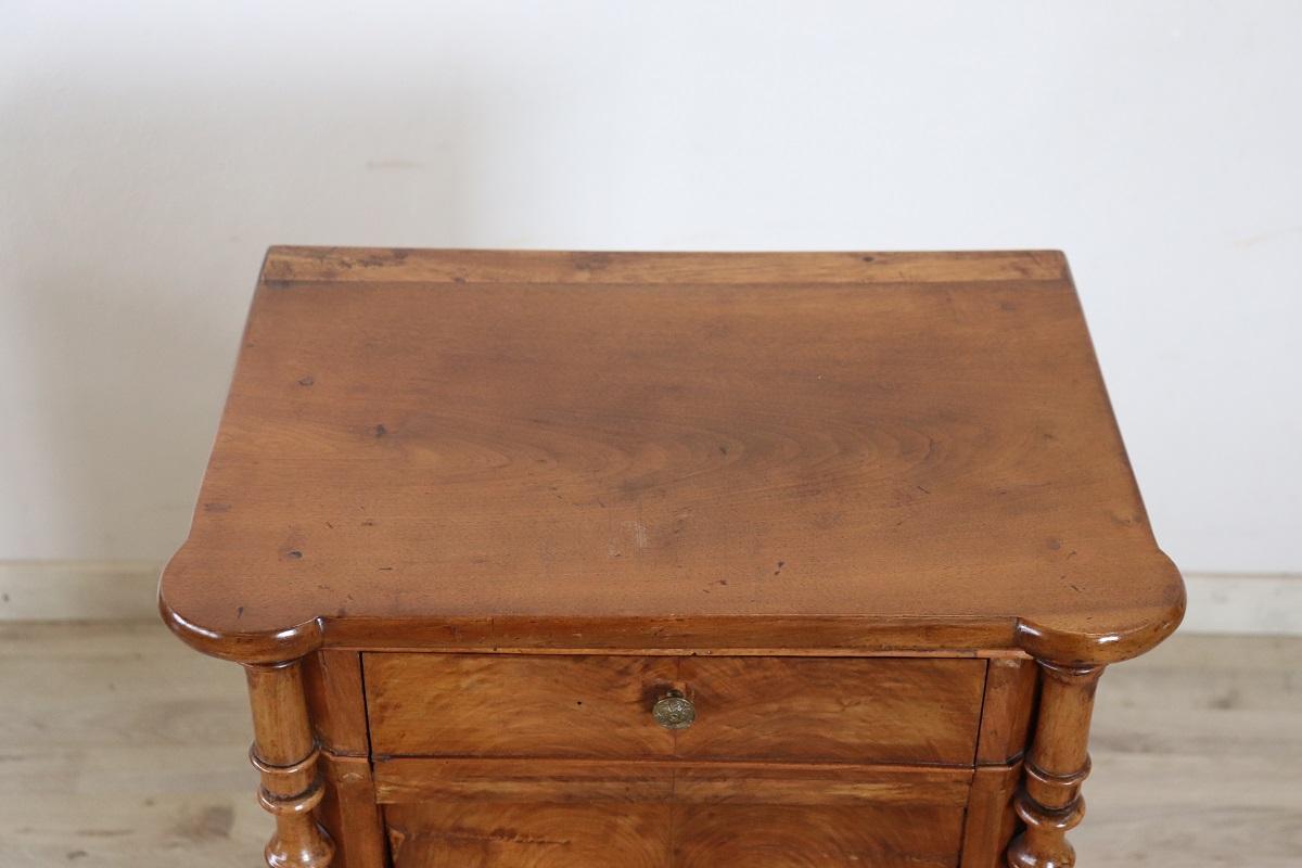 19th Century Italian Louis Philippe Antique Nightstand in Solid Walnut For Sale 6