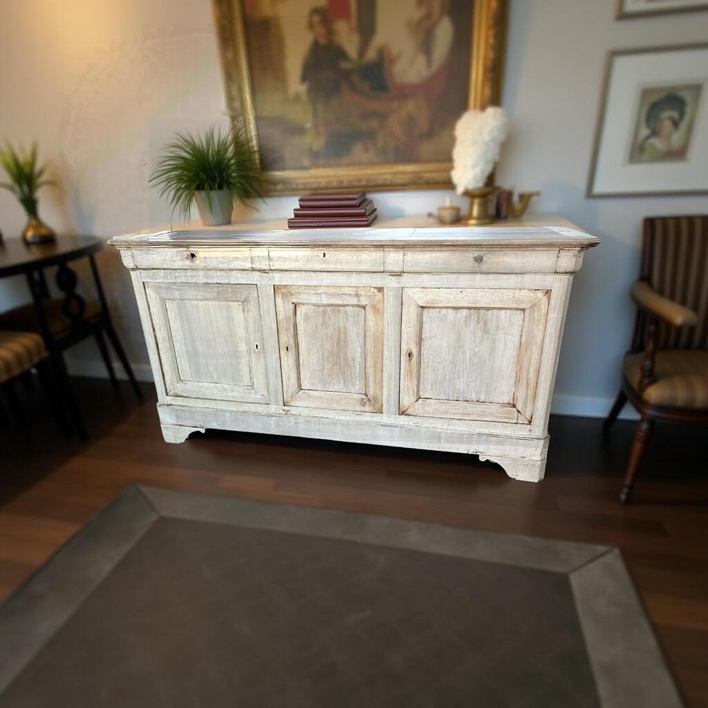 19. Jahrhundert Italienisch Louis Philippe gebleicht Nussbaum Credenza / Buffet im Angebot 13