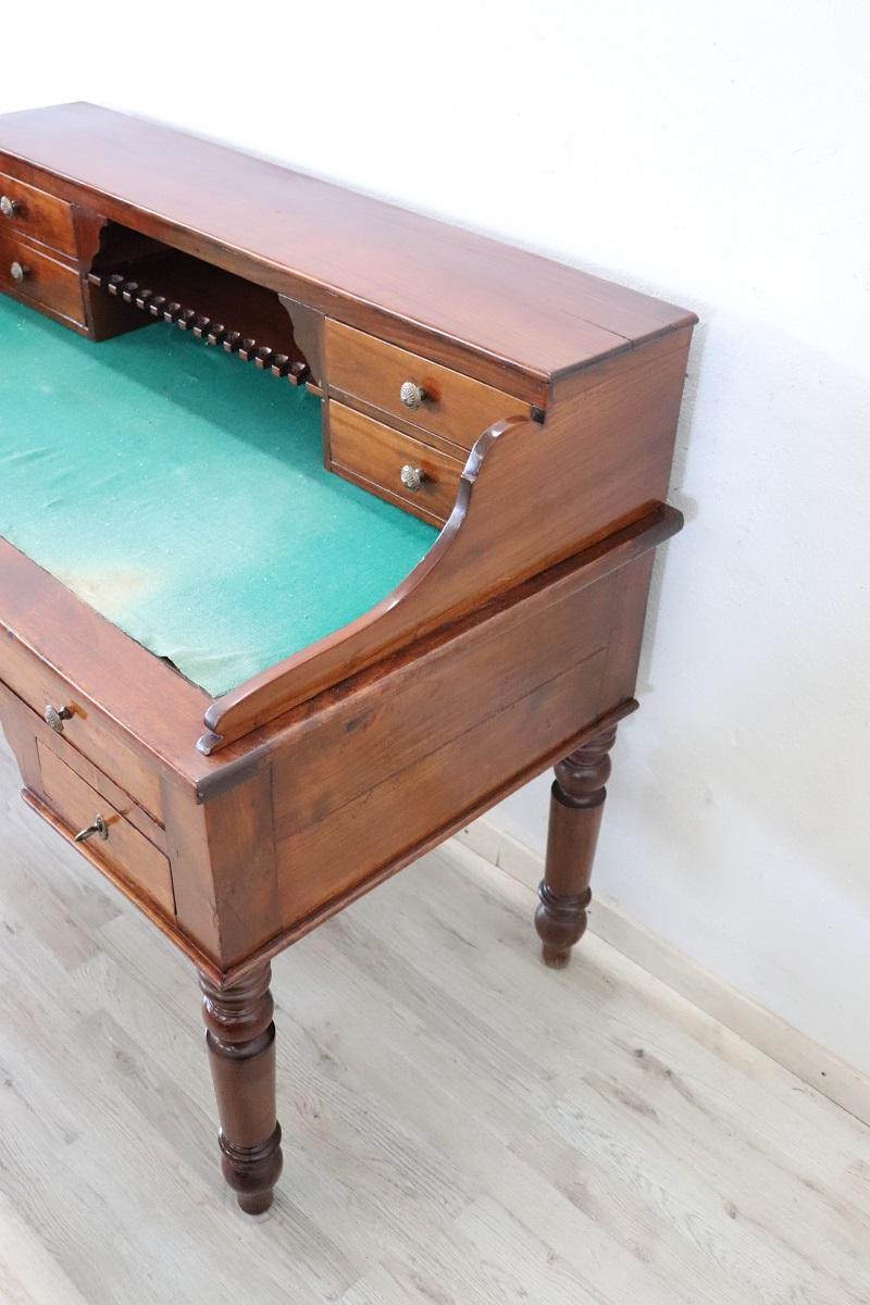 19th Century Italian Louis Philippe Cherry Wood Antique Writing Desk In Good Condition For Sale In Casale Monferrato, IT