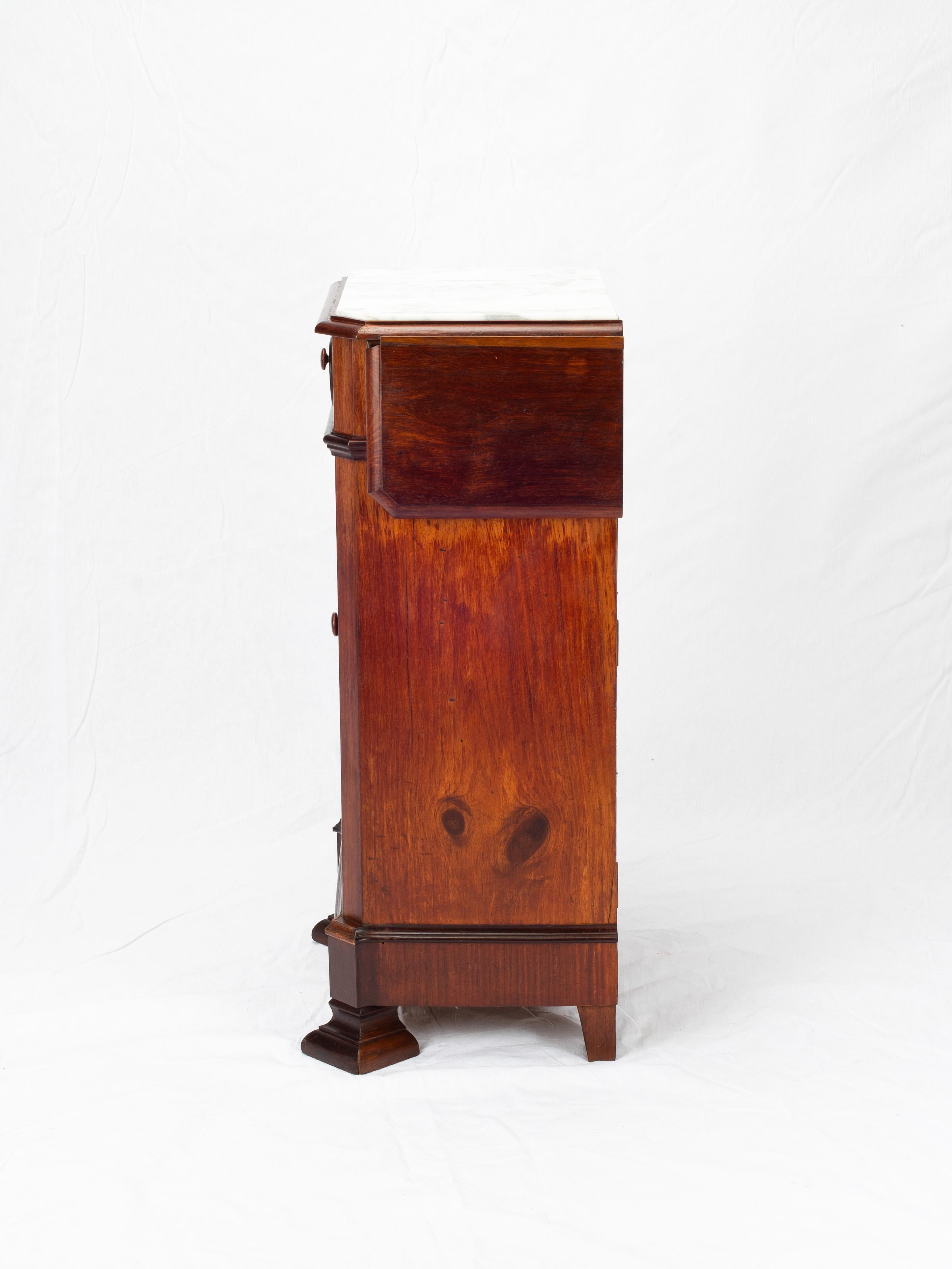 Table de nuit italienne Louis Philippe Fratelli Levera en acajou du 19ème siècle Bon état - En vente à Fort Collins, CO