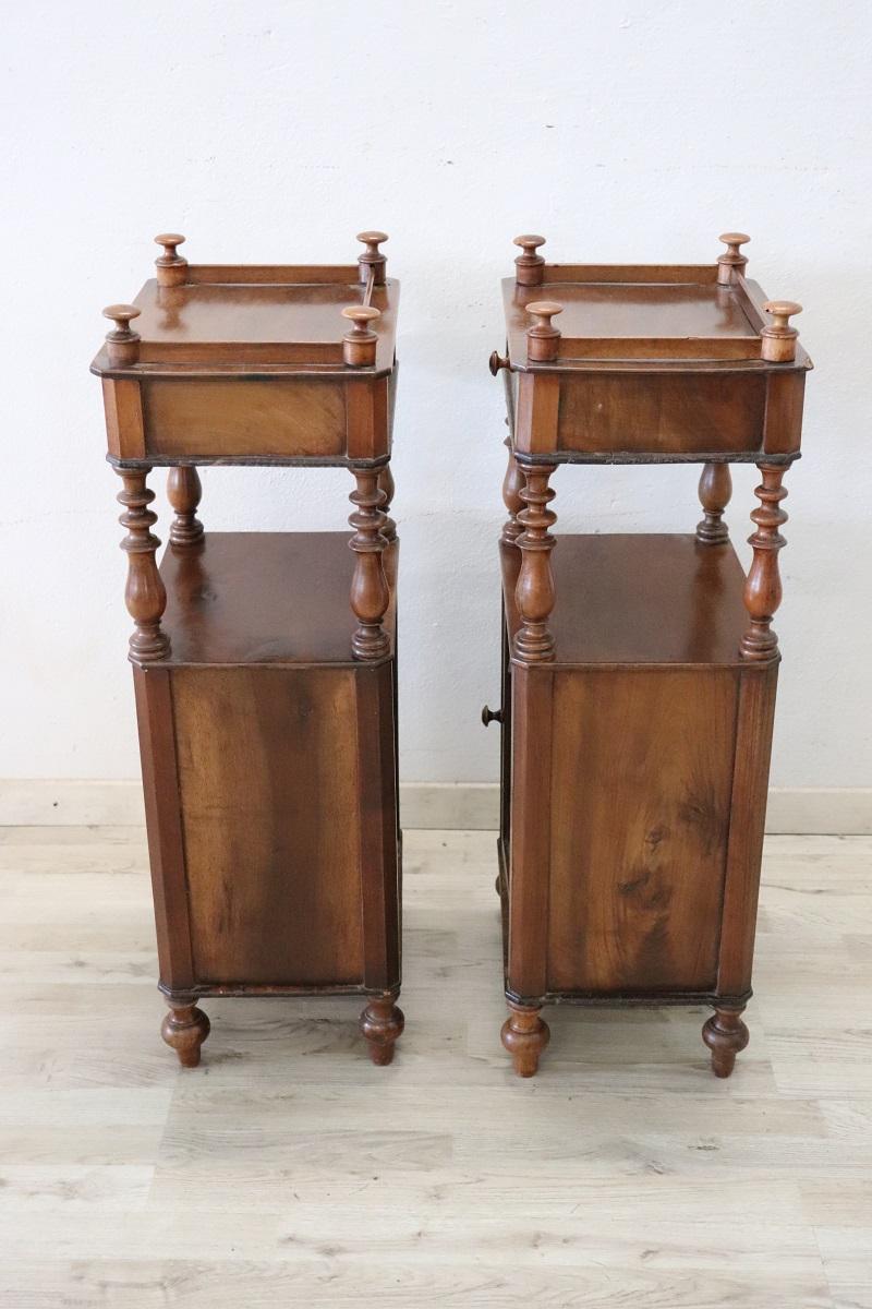 19th Century Italian Louis Philippe Pair of Antique Nightstands in Solid Walnut For Sale 3