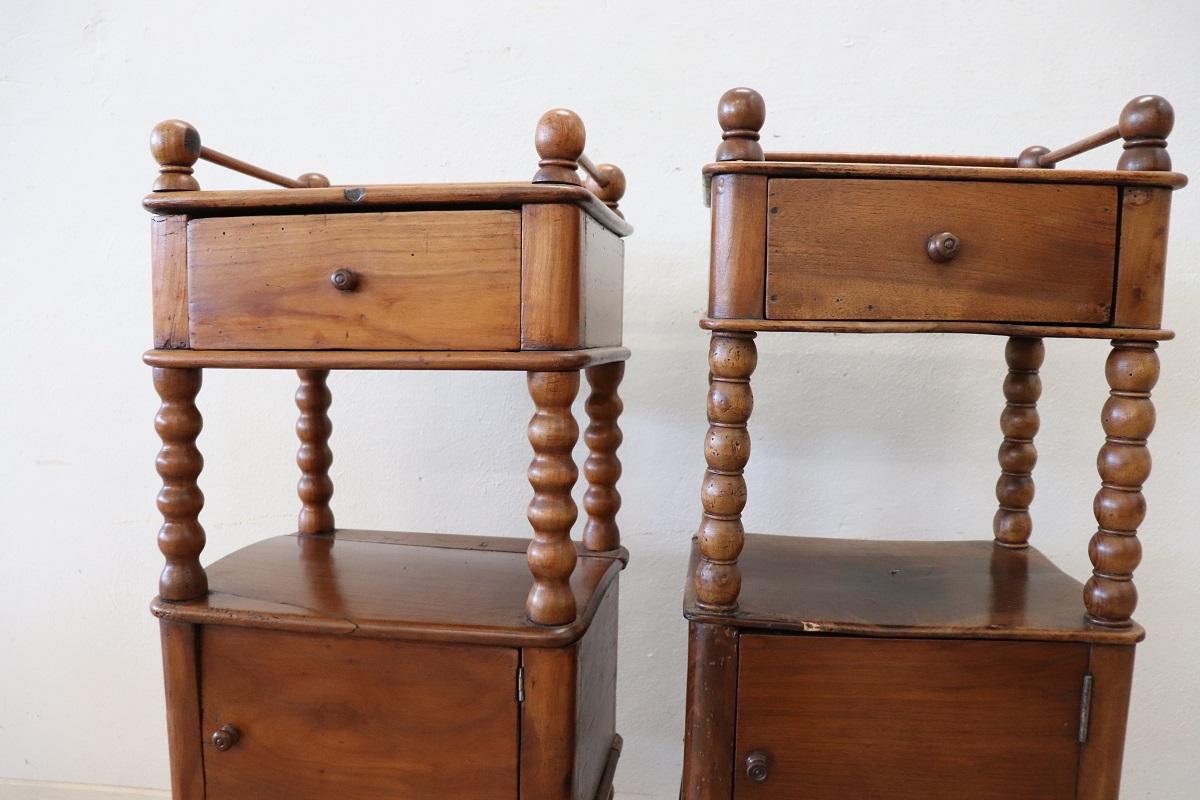 19th Century Italian Louis Philippe Set of 2 Antique Nightstands in Solid Walnut 7