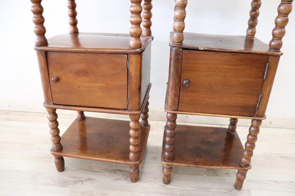19th Century Italian Louis Philippe Set of 2 Antique Nightstands in Solid Walnut 8
