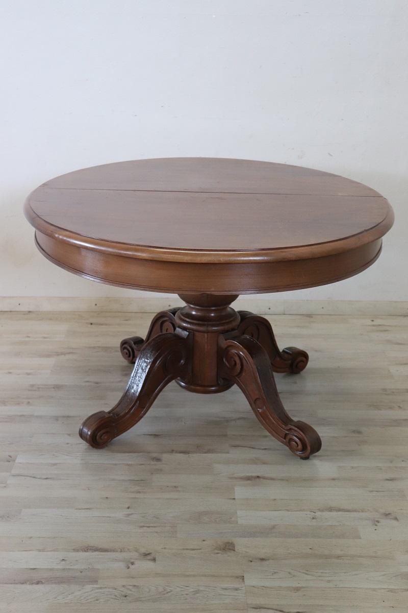 19th Century Italian Louis Philippe Solid Walnut Oval Extendable Dining Table 9