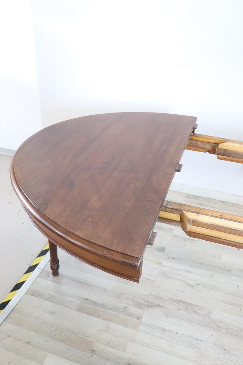 19th Century Italian Louis Philippe Solid Walnut Oval Extendable Dining Table 4