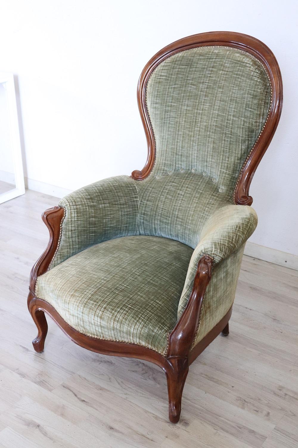 19th Century Italian Louis Philippe Walnut Antique Armchair with Velvet Seat In Good Condition For Sale In Casale Monferrato, IT