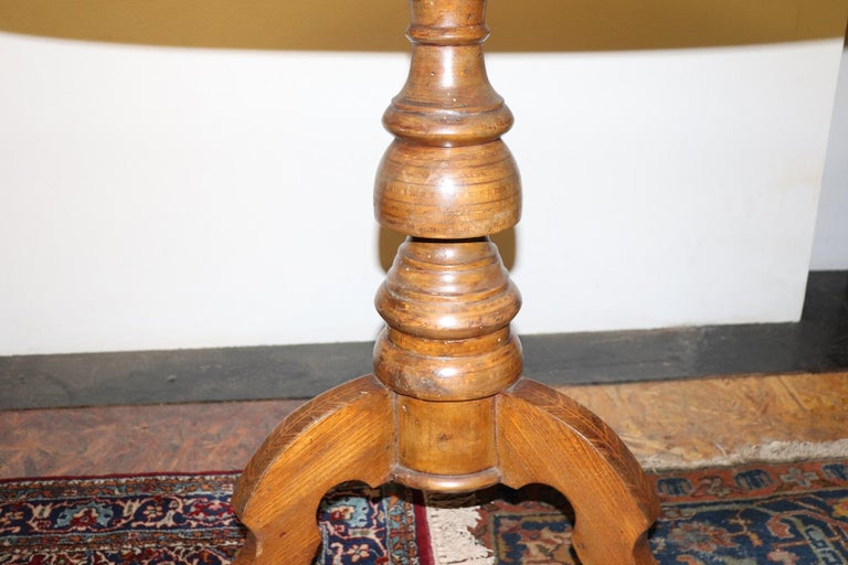 19th Century Italian Louis Philippe Walnut Inlay Center Table or Pedestal Table For Sale 3