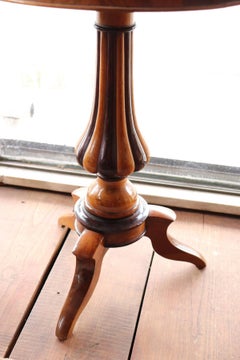 19th Century Italian Louis Philippe Walnut Inlay Round Chess Table or Side Table