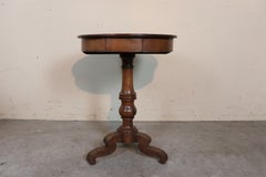 19th Century Italian Louis Philippe Walnut Round Side Table or Pedestal Table