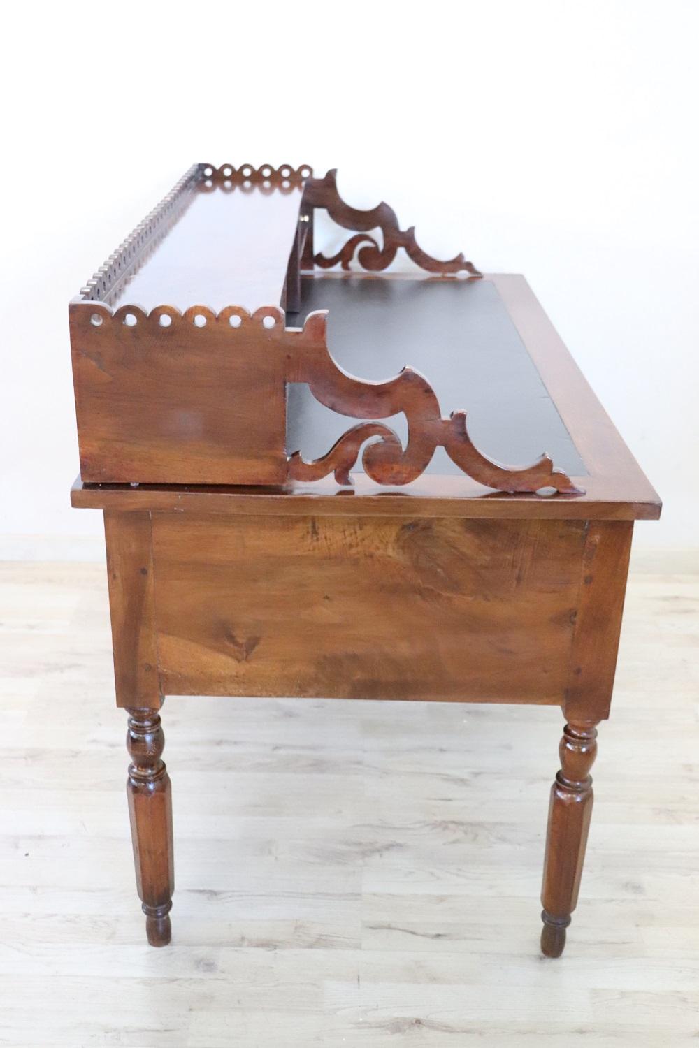 Mid-19th Century 19th Century Italian Louis Philippe Walnut Wood Writing Desk For Sale
