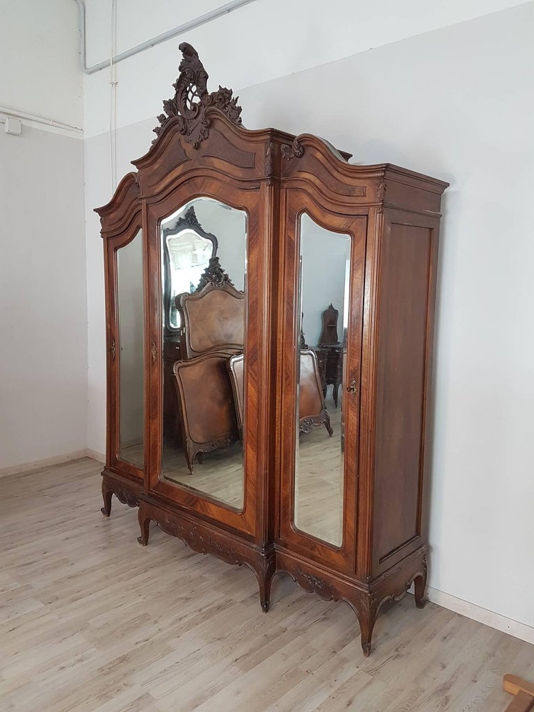 19th Century Italian Louis Xv Rococò Style Wood Carved Bedroom Set Refined And Elegant Complete Bedroom Set End 19th Century In Perfect Louis Xv Rococò Style
