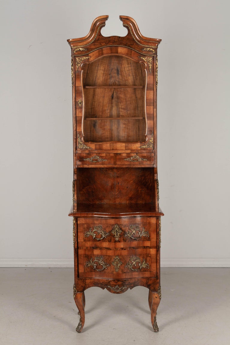 19th Century Italian Louis XV Style Cabinet with Vitrine  In Good Condition For Sale In Winter Park, FL
