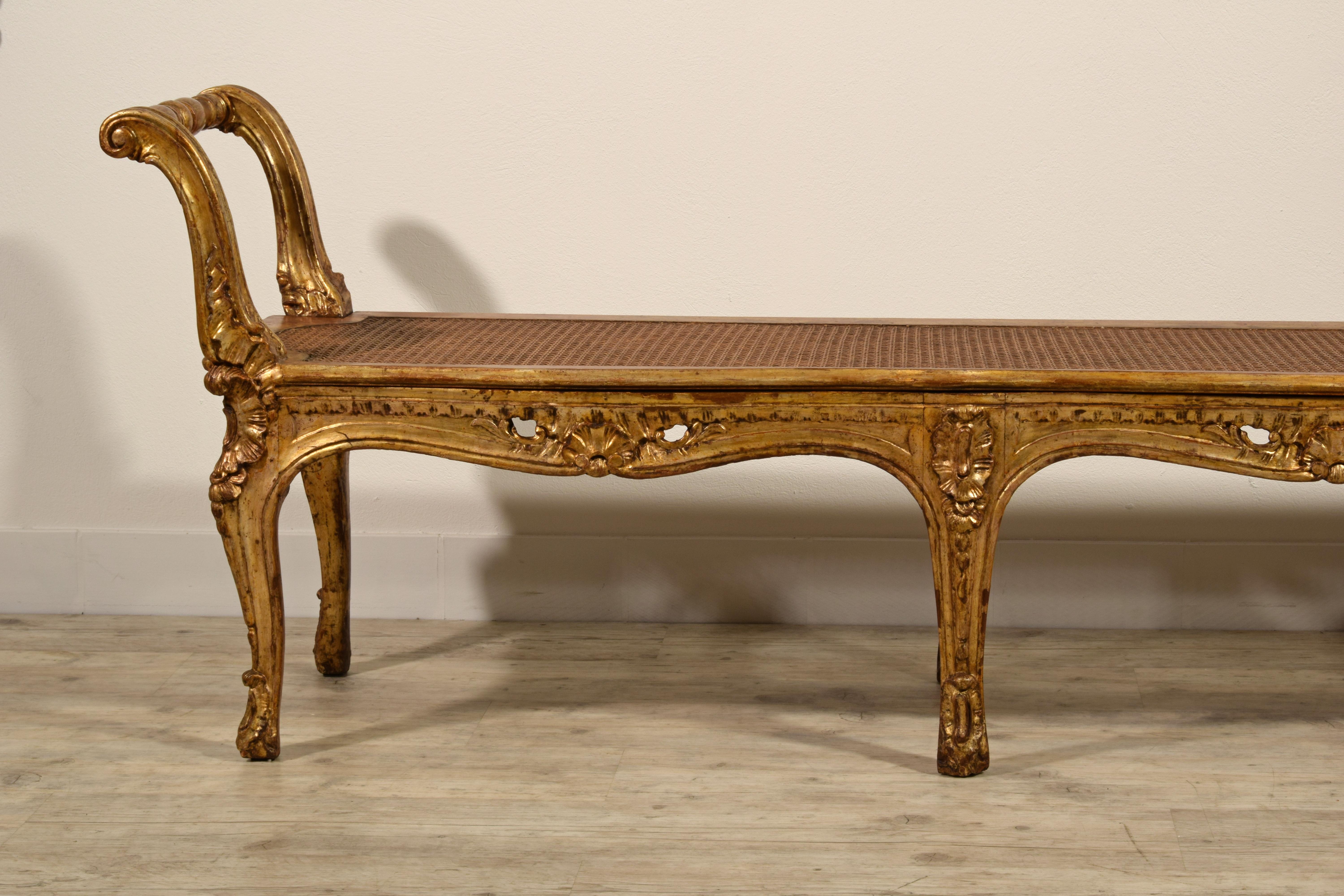Wood 19th Century Italian Louis XV Style Carved and Giltwood Bench