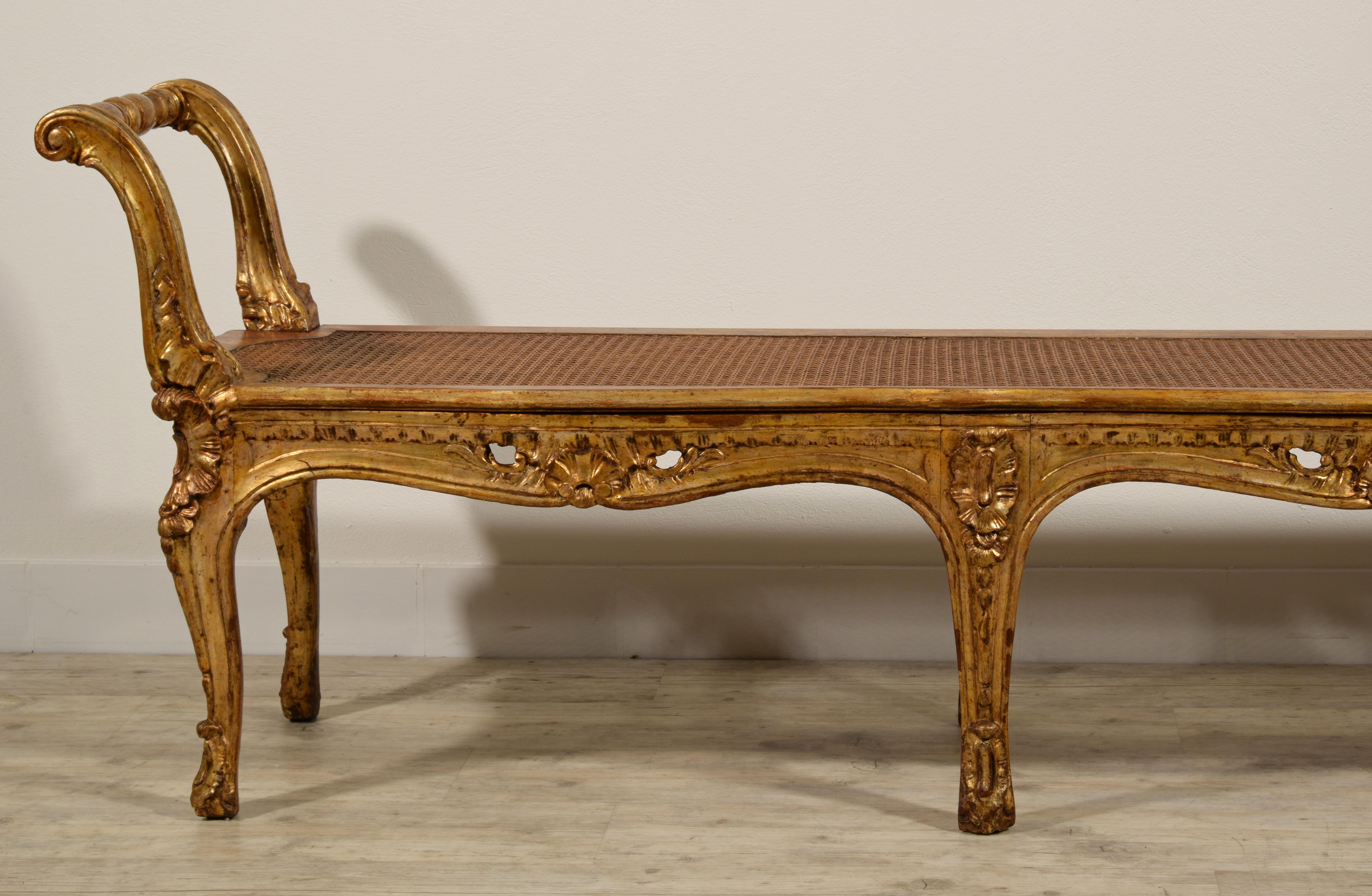 19th Century Italian Louis XV Style Carved and Giltwood Bench 4