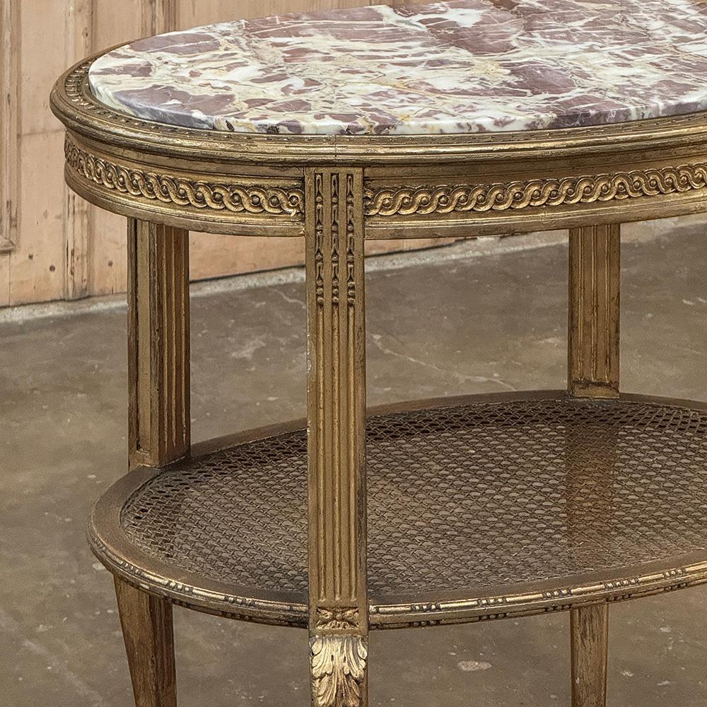 Table d'extrémité Louis XVI italienne du 19ème siècle avec plateau en marbre ovale en vente 5