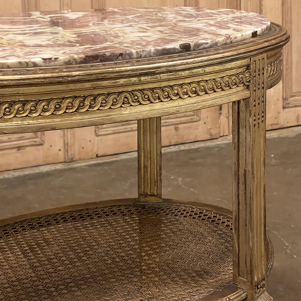 Italienischer Louis-XVI-Tisch mit ovaler Marmorplatte aus dem 19. im Angebot 6