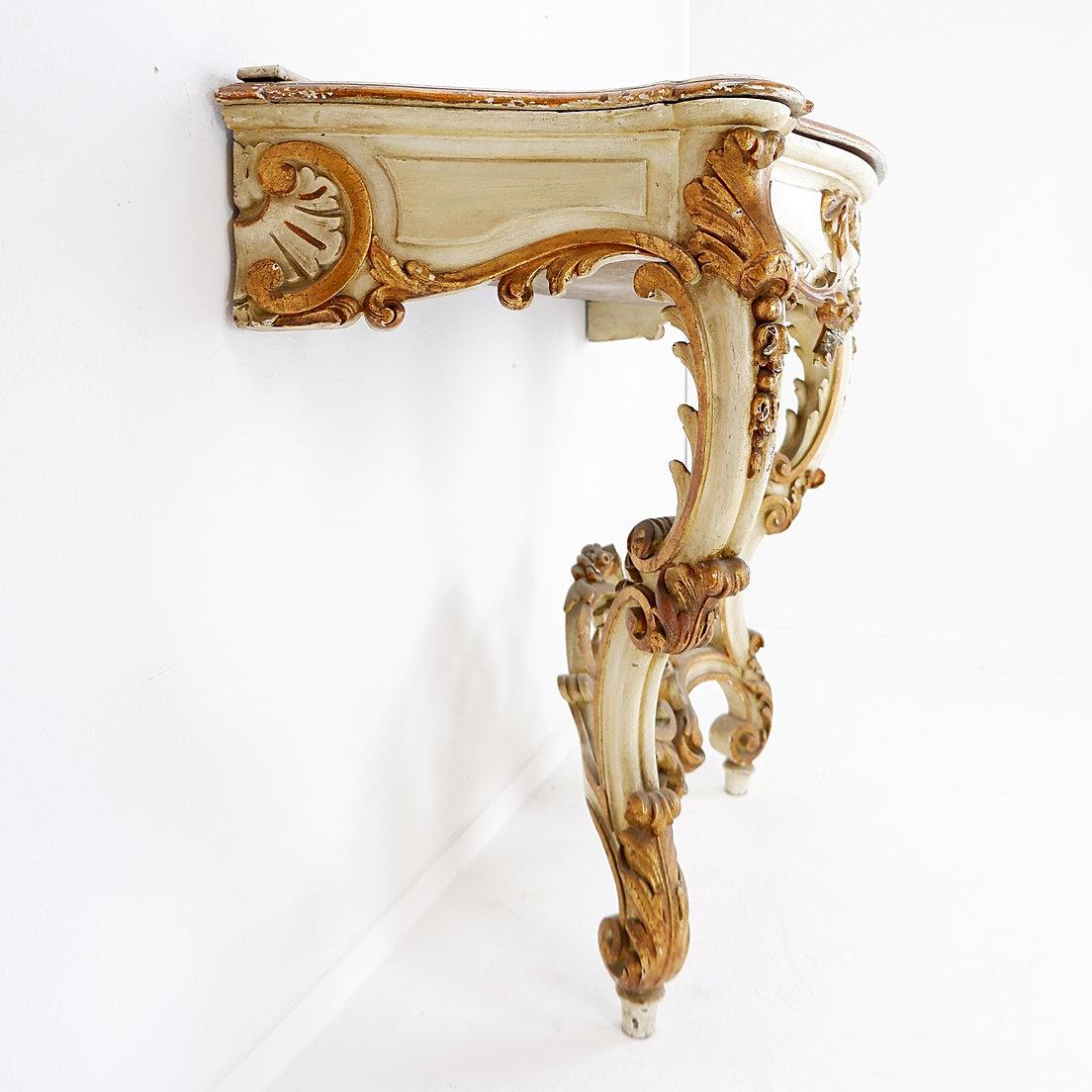 19th Century Italian Louis XVI Style Carved Wood console Planter For Sale 5