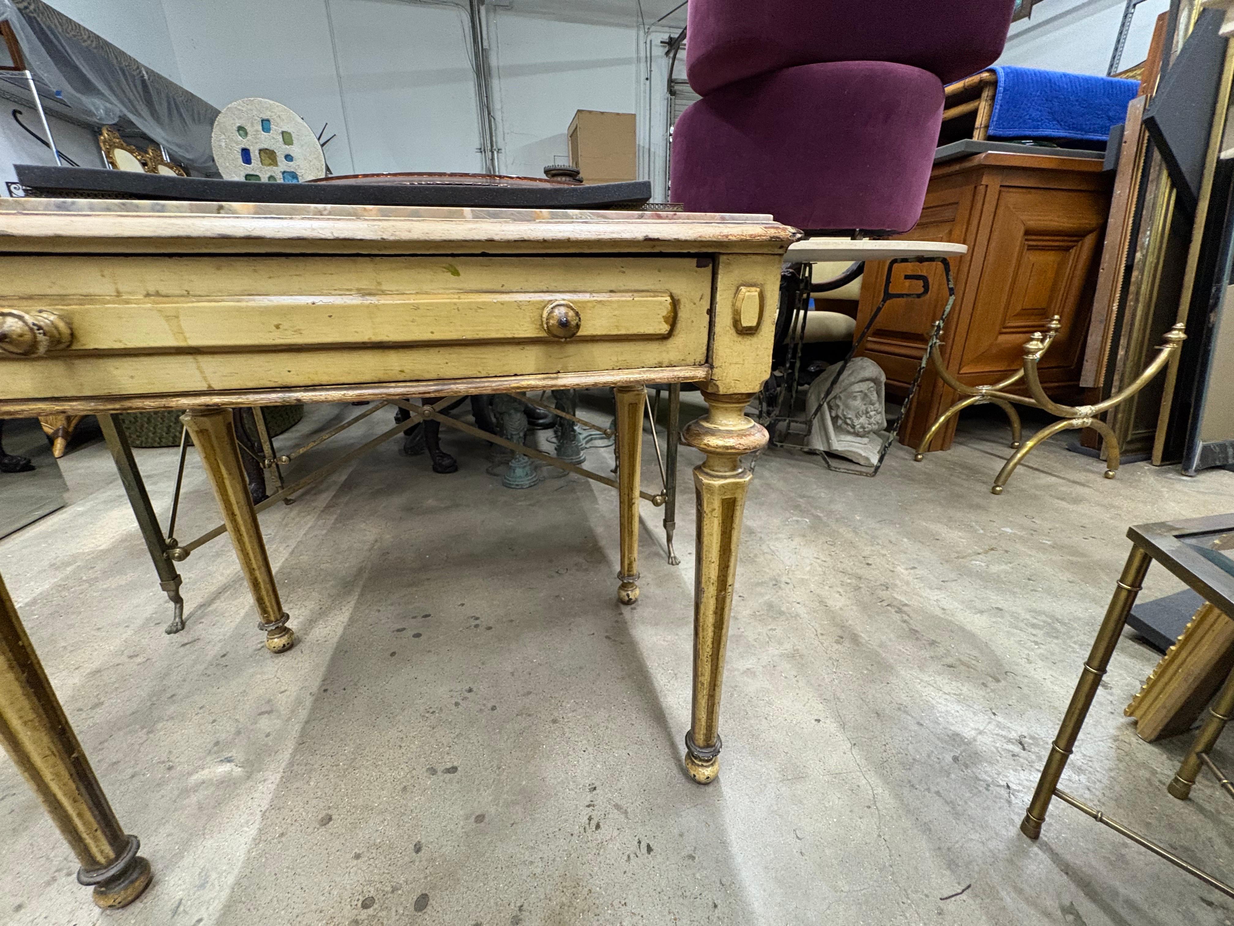 XIXe siècle Bureau italien du 19ème siècle de style Louis XVI en vente