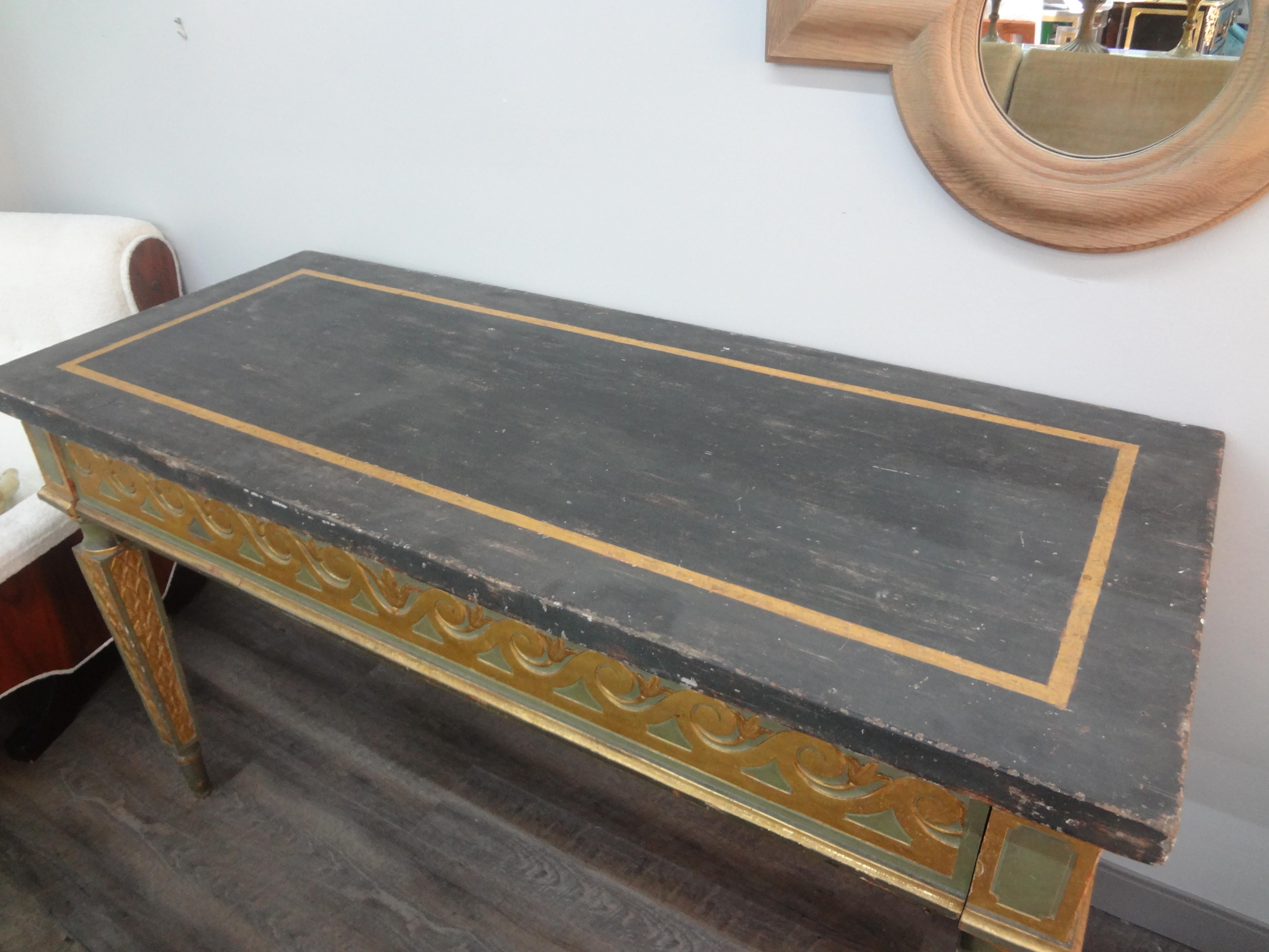 19th Century Italian Louis XVI Style Painted And Parcel Gilt Console Table For Sale 5