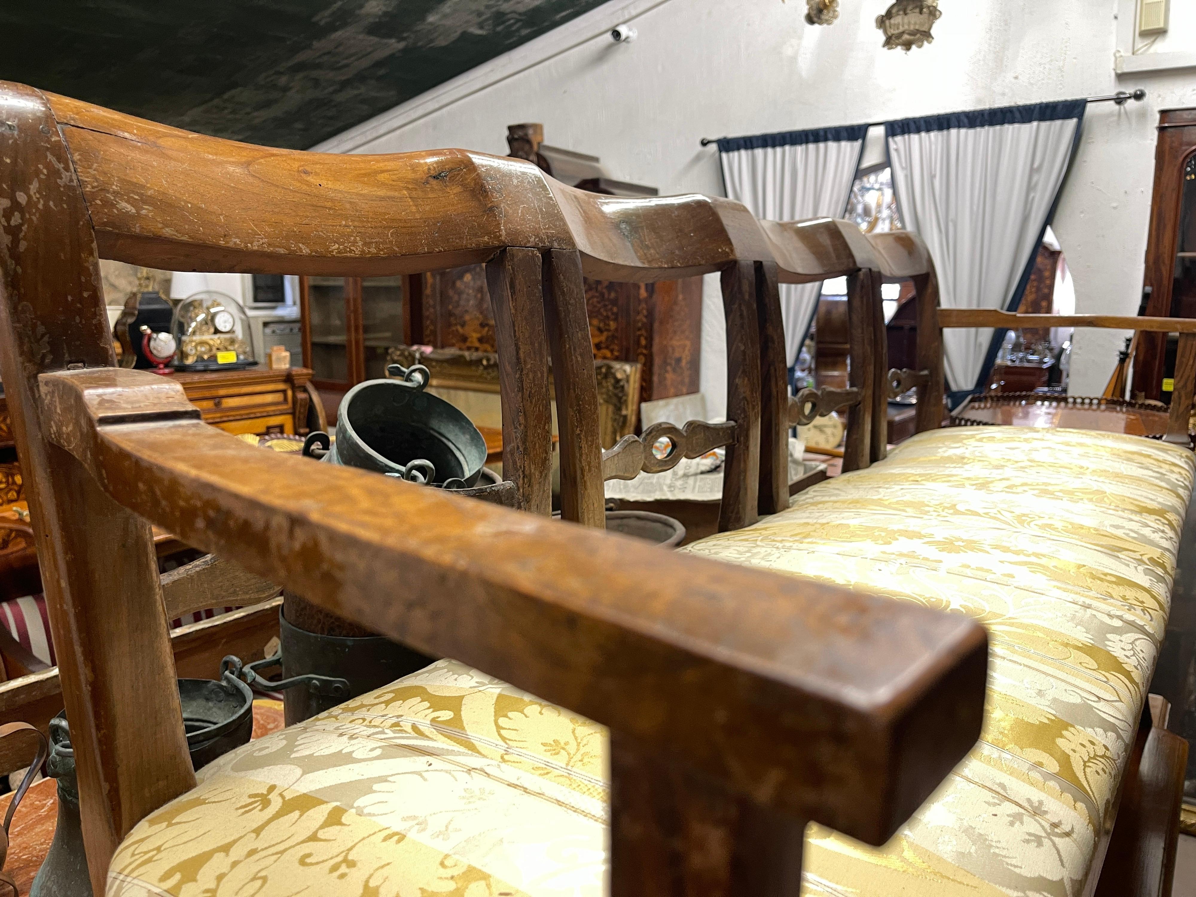 19th Century Italian Louis XVI Walnut Settees Sofa, 1799 In Good Condition In Roma, RM