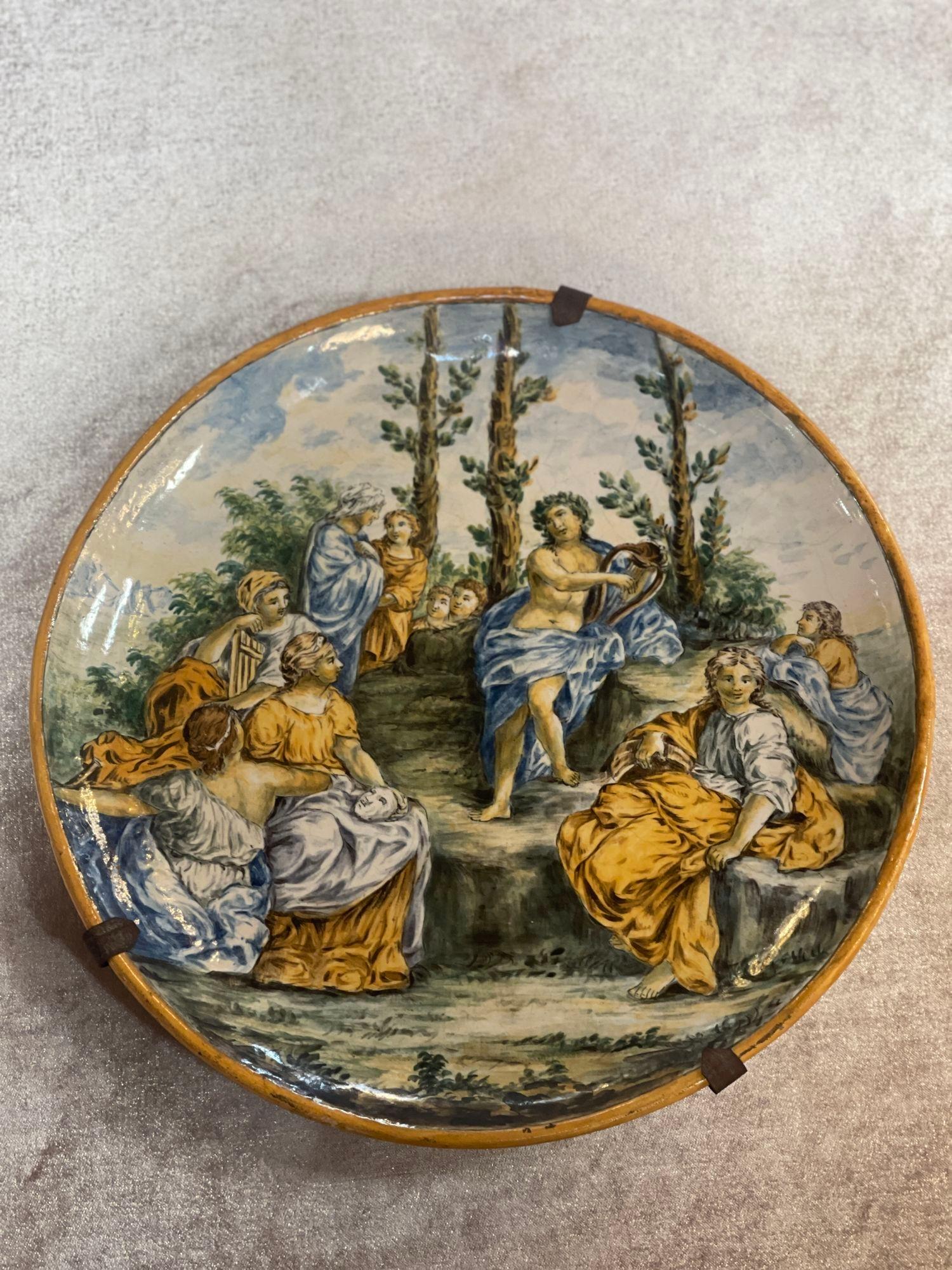 19th Century Italian Majolica Charger In Good Condition For Sale In Los Angeles, CA