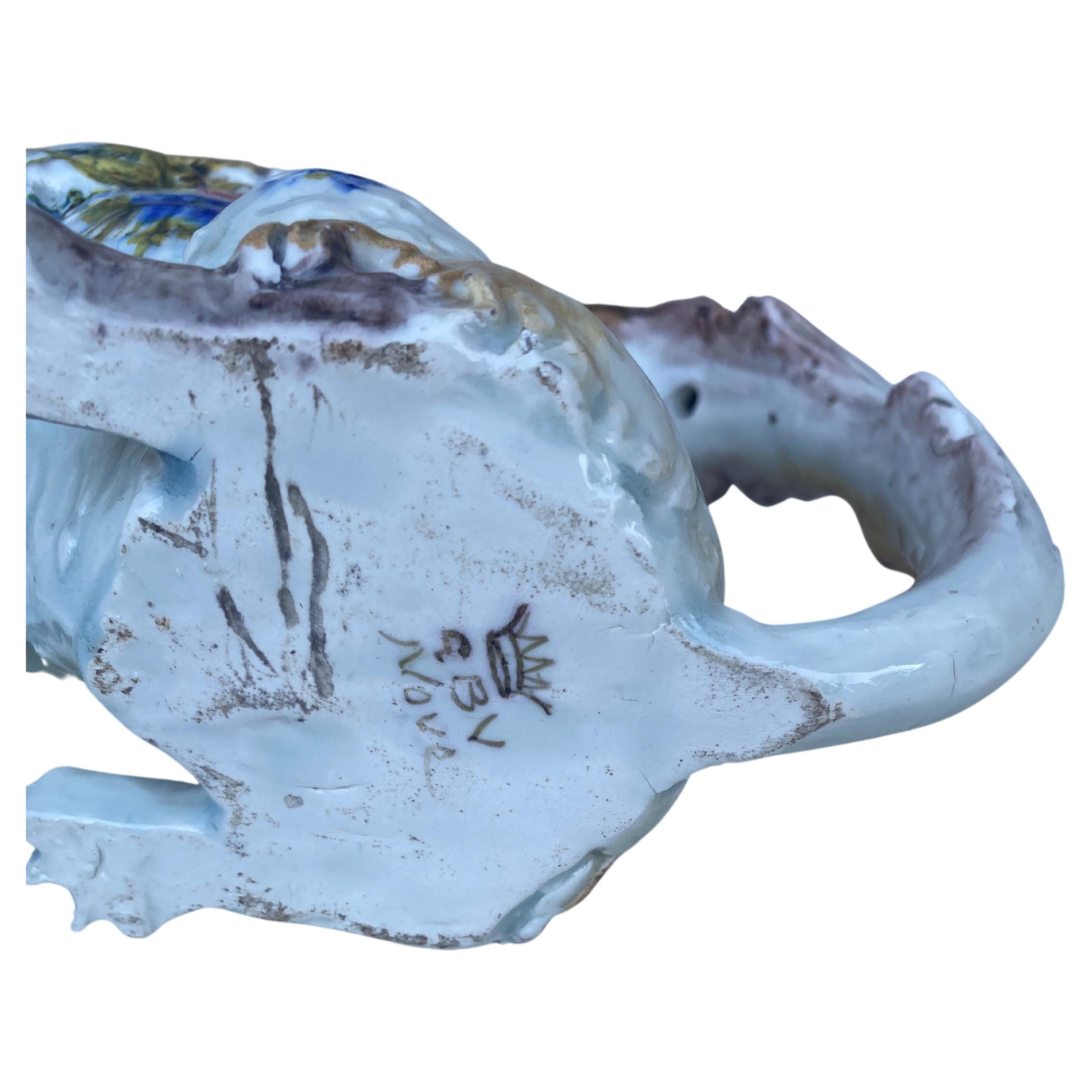 Brocca per cani in maiolica italiana del XIX secolo Nove di Bassano.
firmato Giovanni Battista Viero GBV.