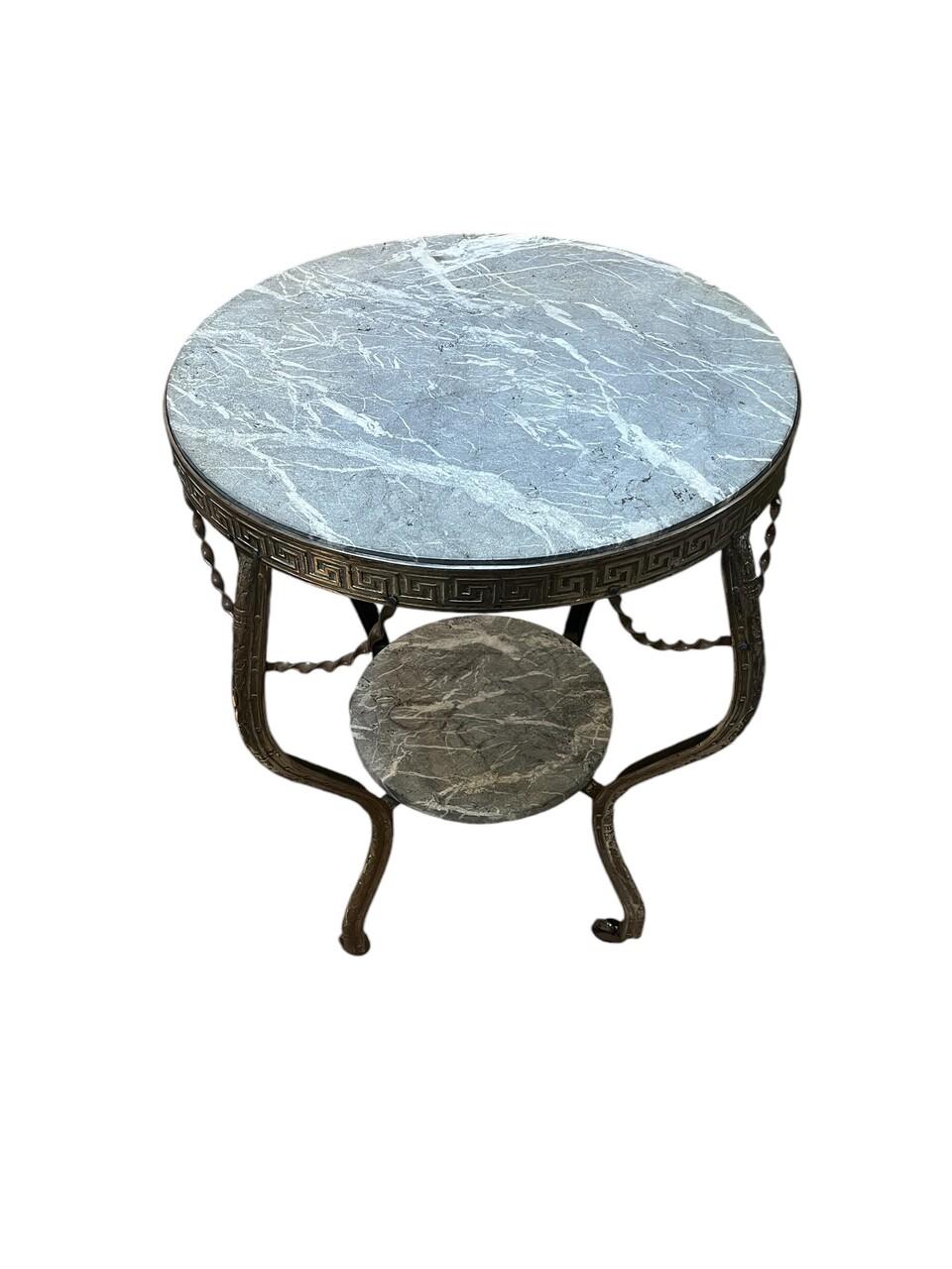 Table de guéridon italienne du 19e siècle en marbre et acier avec motif de clé grecque sur roues