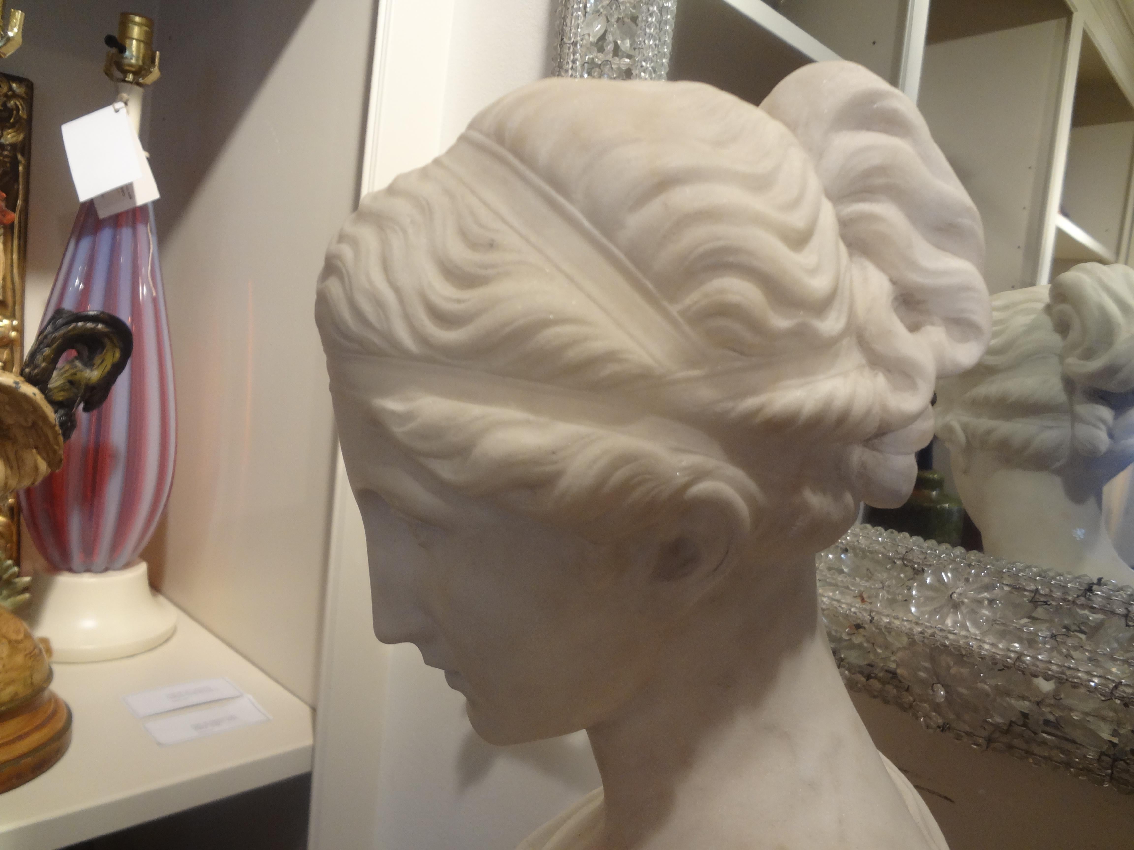 19th Century Italian Marble Bust of Aphrodite In Good Condition For Sale In Houston, TX