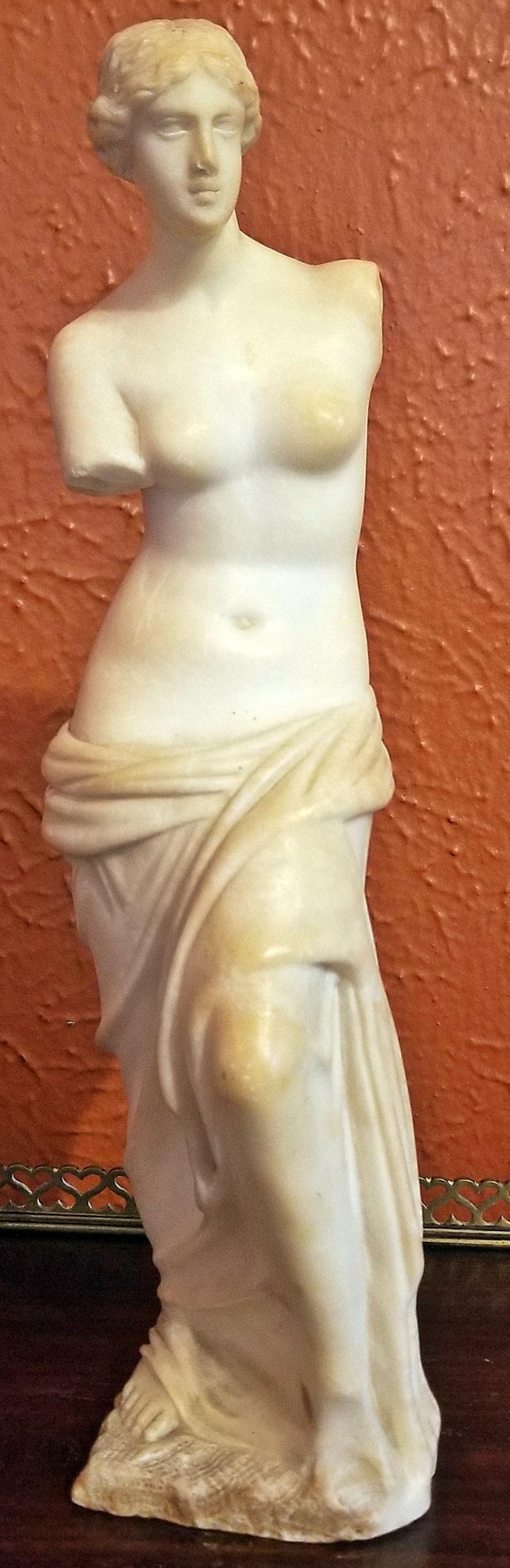 19th century Italian Marble Figurine of Venus De Milo 3