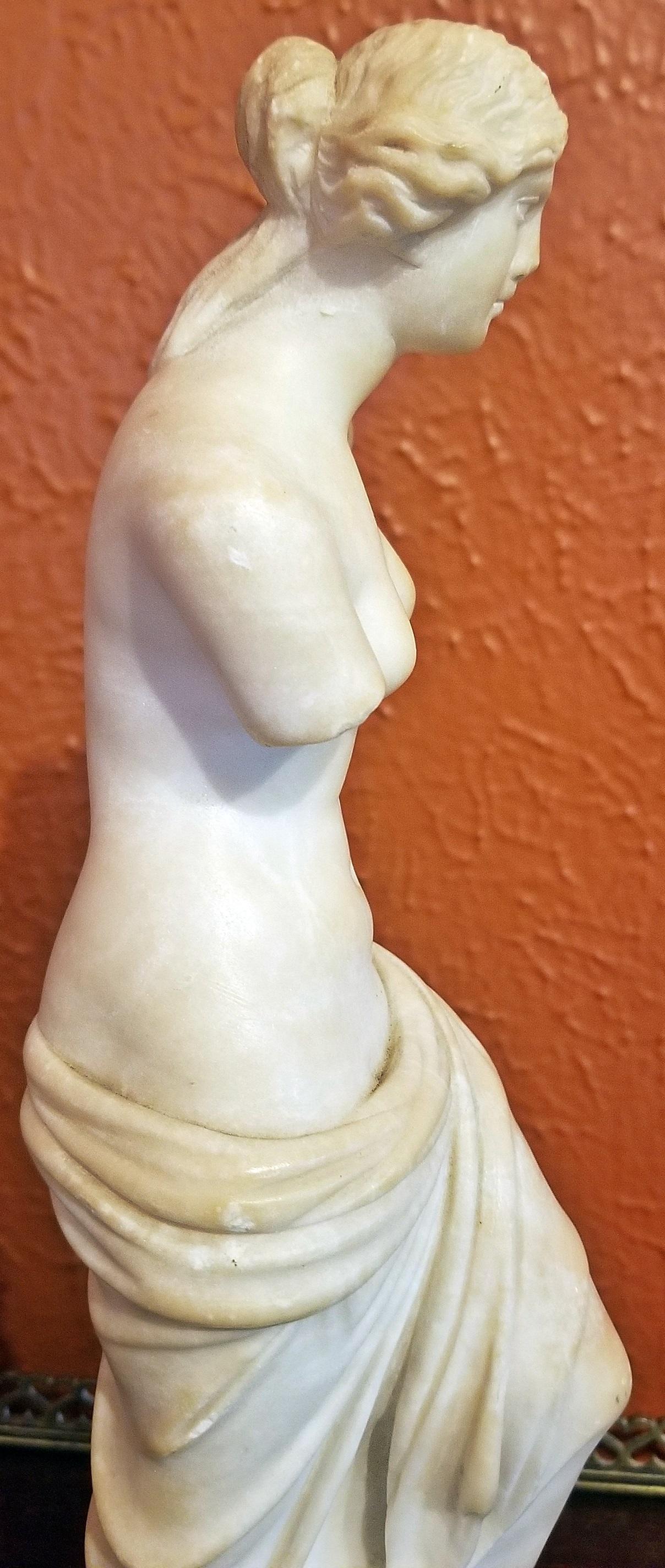 19th century Italian Marble Figurine of Venus De Milo 4