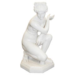 19th Century Italian Marble Statue of ' Crouching Venus'