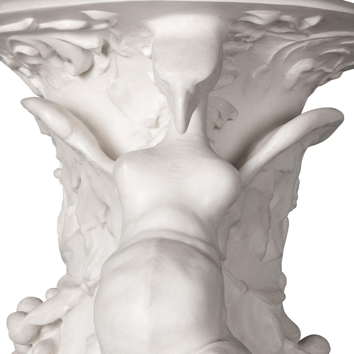 19th Century Italian Marble Vase Decorated with an Eagle, C.1890 For Sale 14