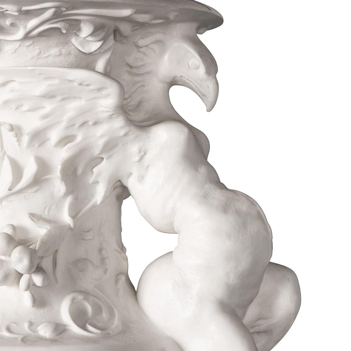 19th Century Italian Marble Vase Decorated with an Eagle, C.1890 For Sale 6