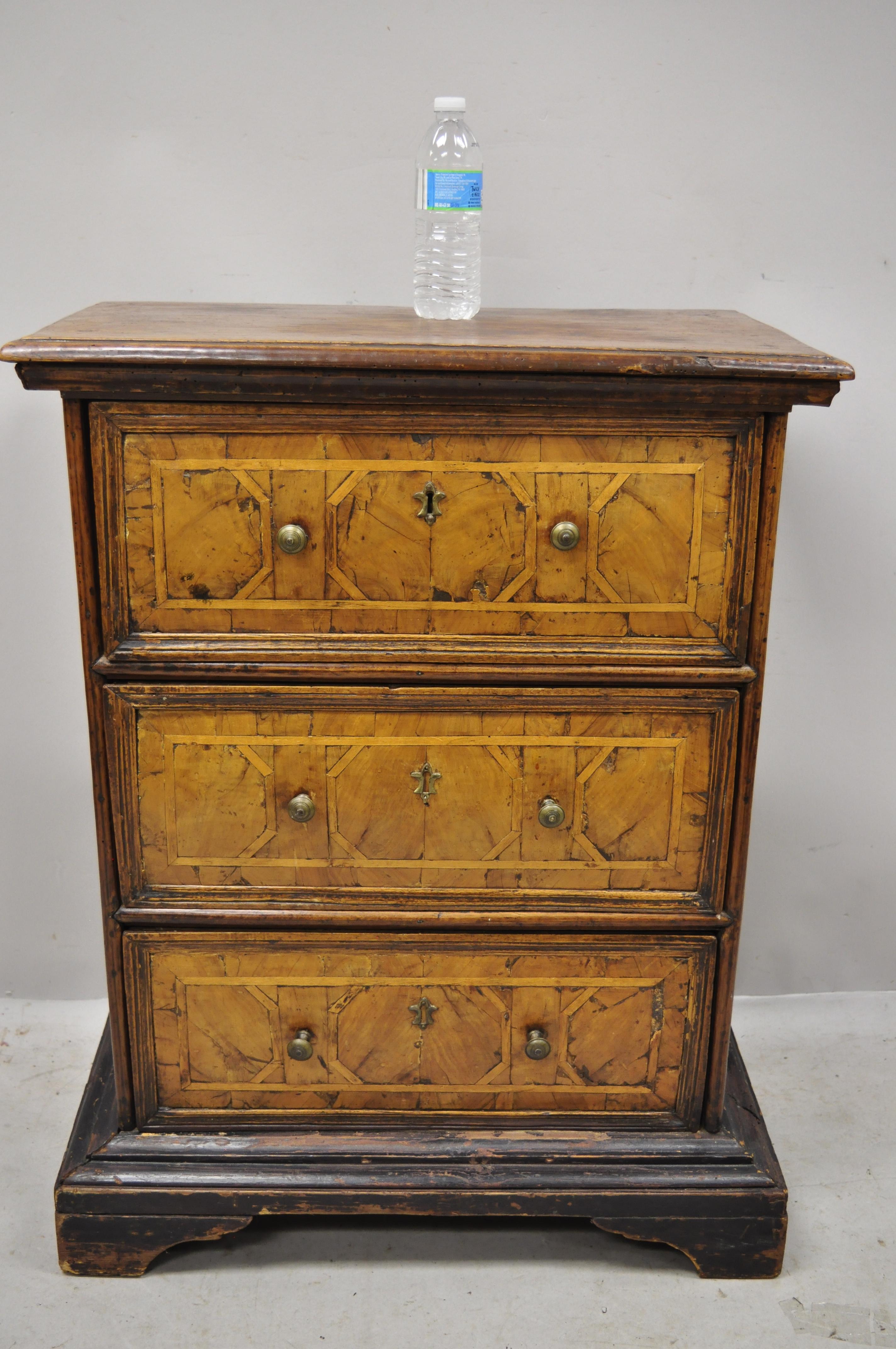 19th Century Italian Marquetry Inlay Walnut 3-Drawer Commode Chest Nightstand For Sale 3
