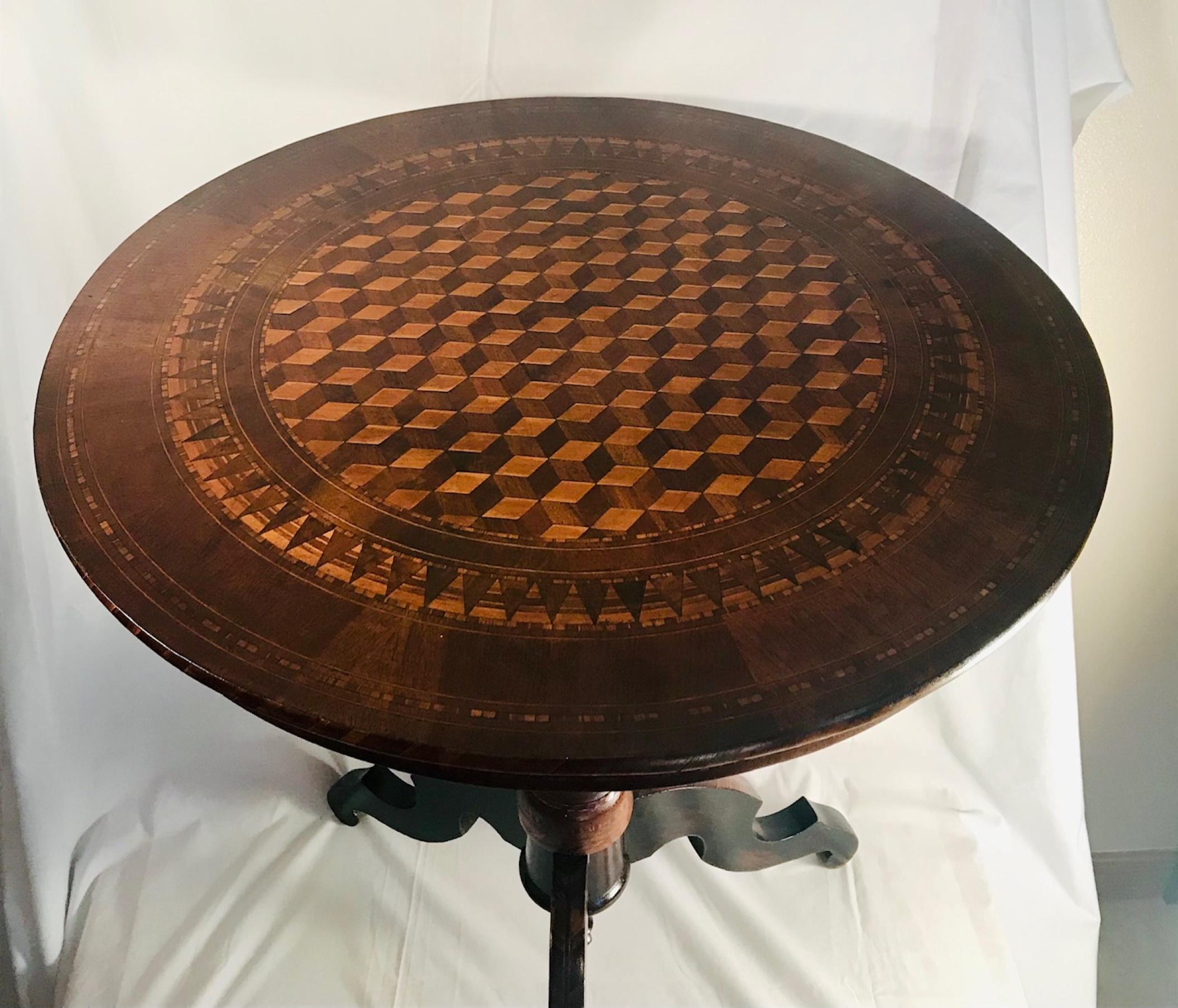 19th Century Italian Marquetry Pedestal Center Table In Good Condition For Sale In Vero Beach, FL