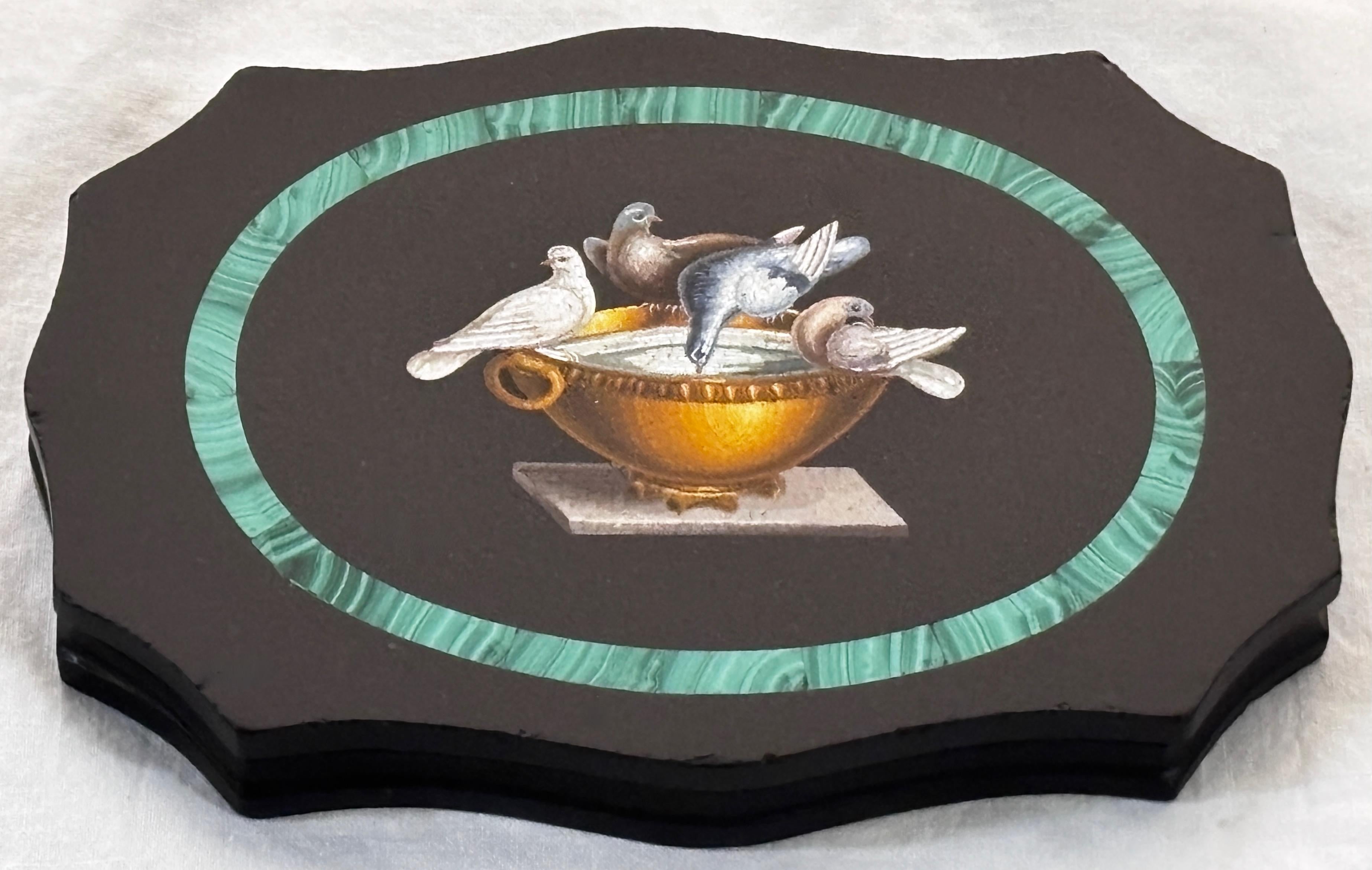19. Jahrhundert Italienisch Mikro Mosaik Grand Tour Briefbeschwerer The Doves Of Pliny (Geschliffenes Glas) im Angebot