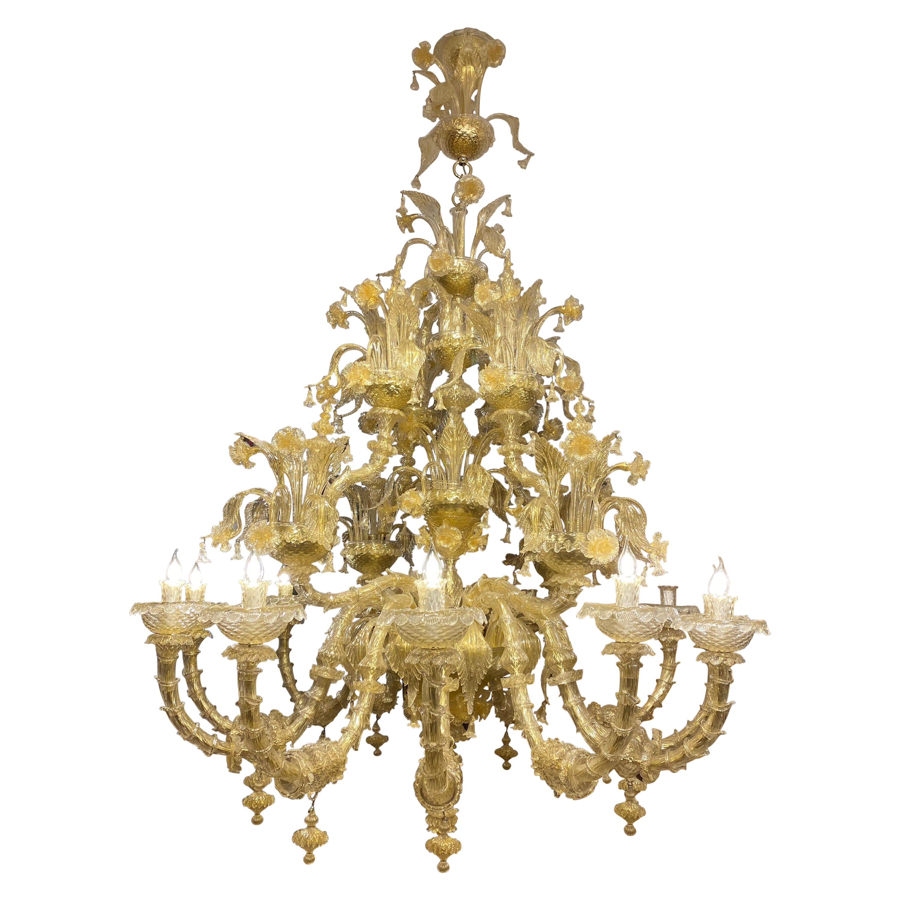 Grande lampadario a più piani in vetro di Murano del XIX secolo