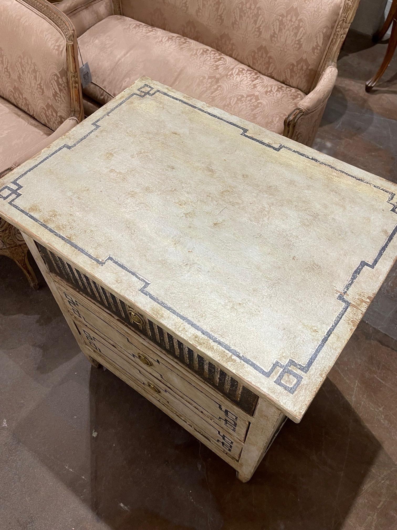 19th Century Italian Neo-Classical Painted Chest of Drawers In Good Condition For Sale In Dallas, TX